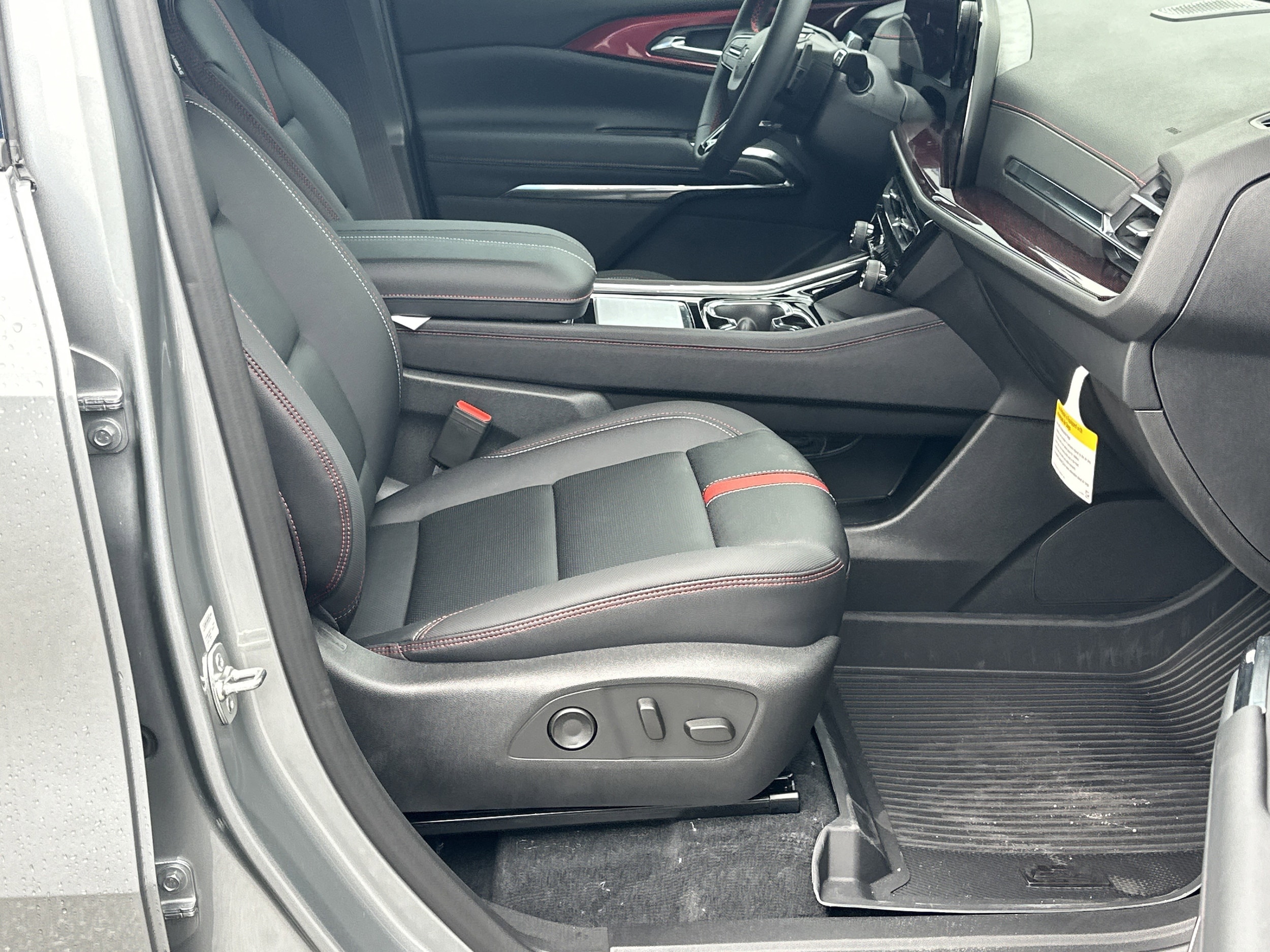2026 Chevrolet Traverse RS - Photo 13