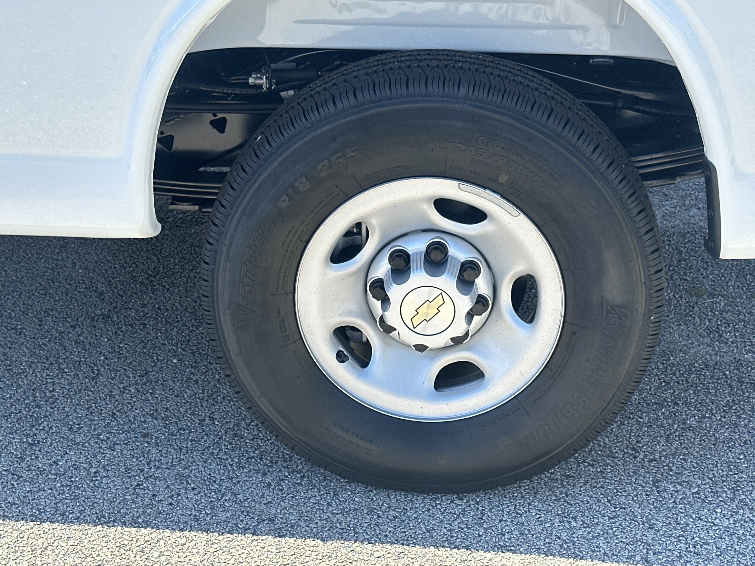 2026 Chevrolet Express Cargo Work Van - Photo 18