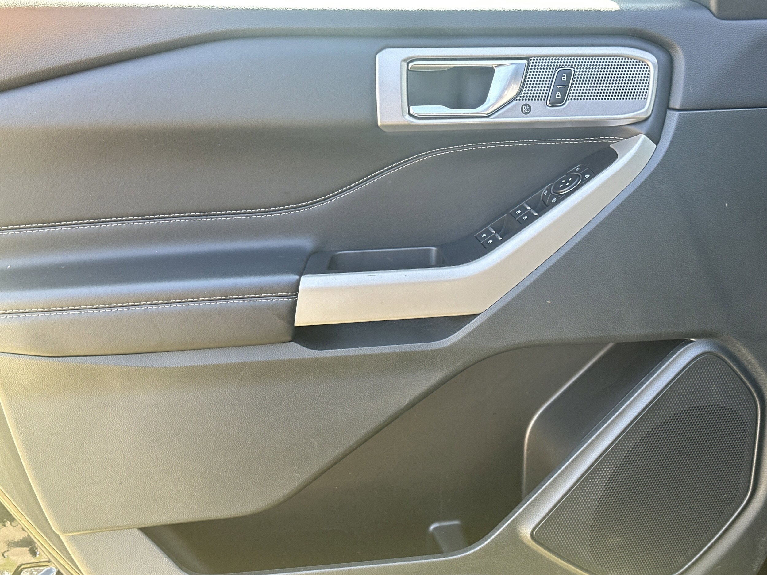 2024 Ford Explorer Limited - Photo 10