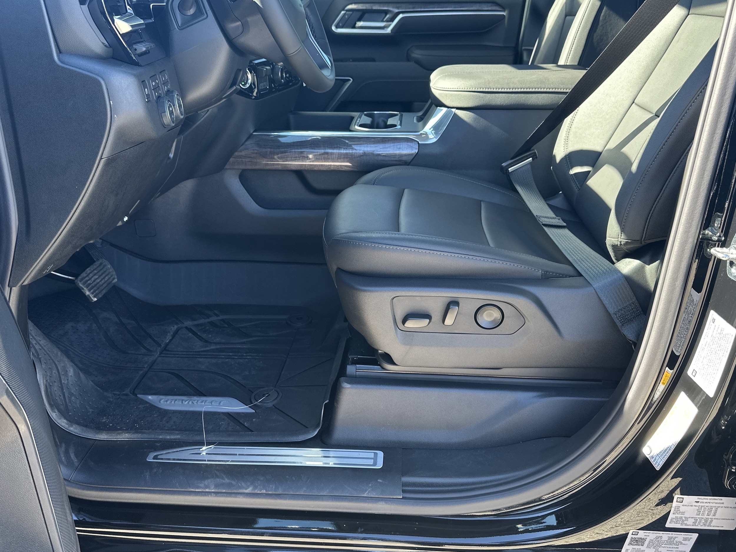 2026 Chevrolet Silverado 2500 HD LTZ - Photo 9