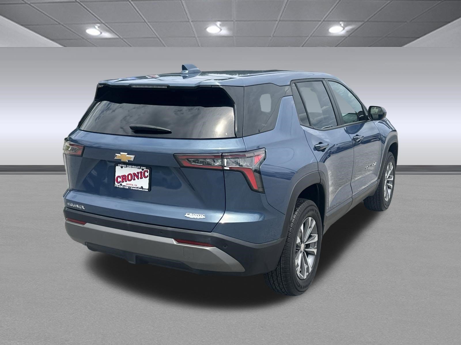 2025 Chevrolet Equinox LT - Photo 3