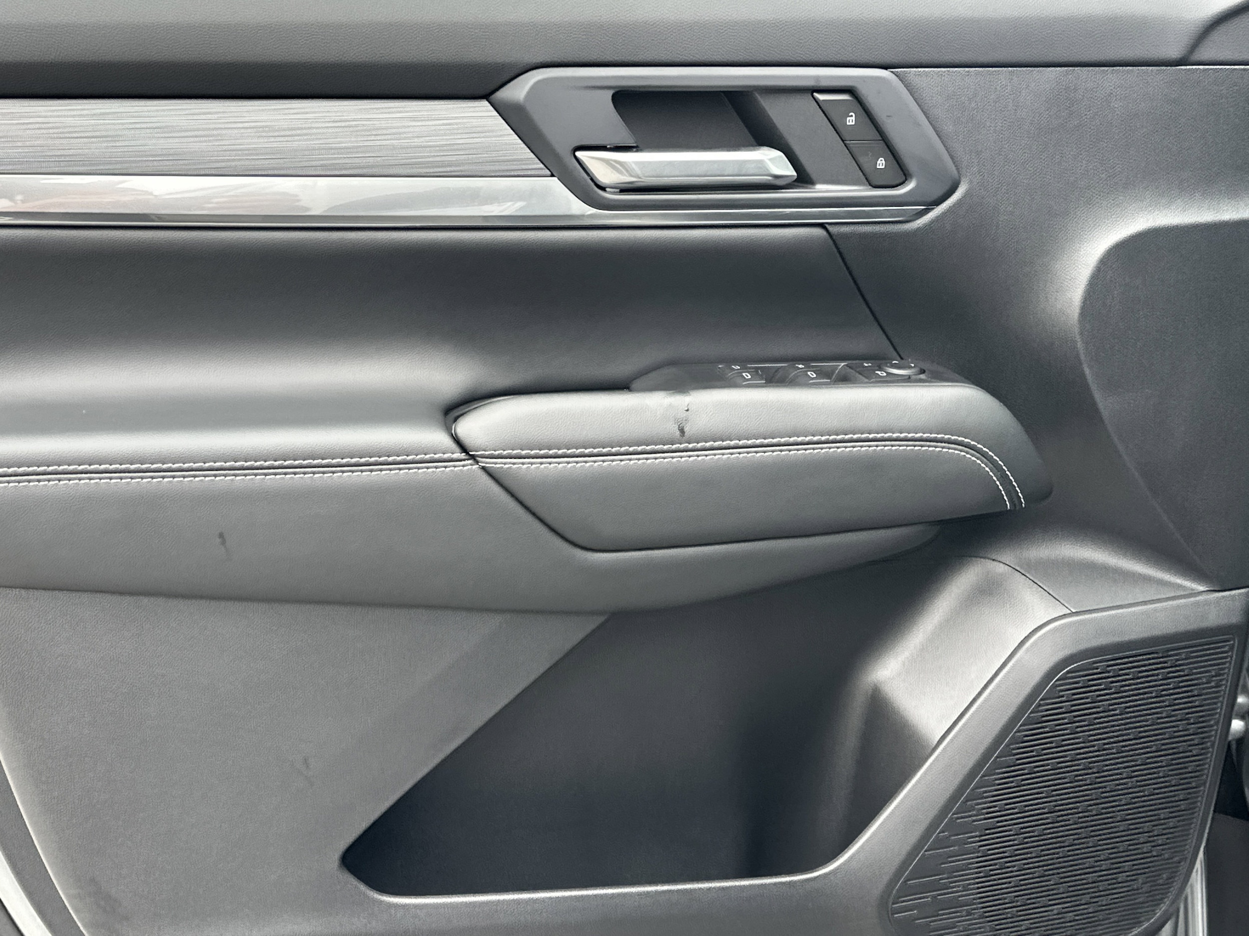 2026 GMC Terrain Elevation - Photo 11