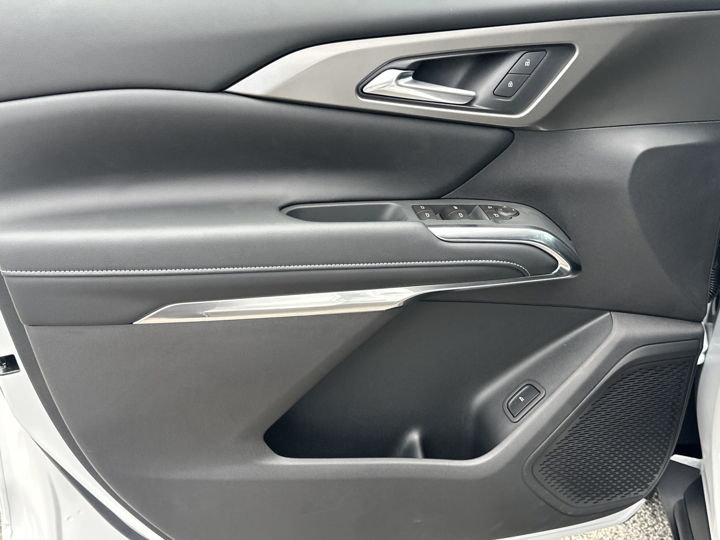 2026 Chevrolet Traverse LT - Photo 10