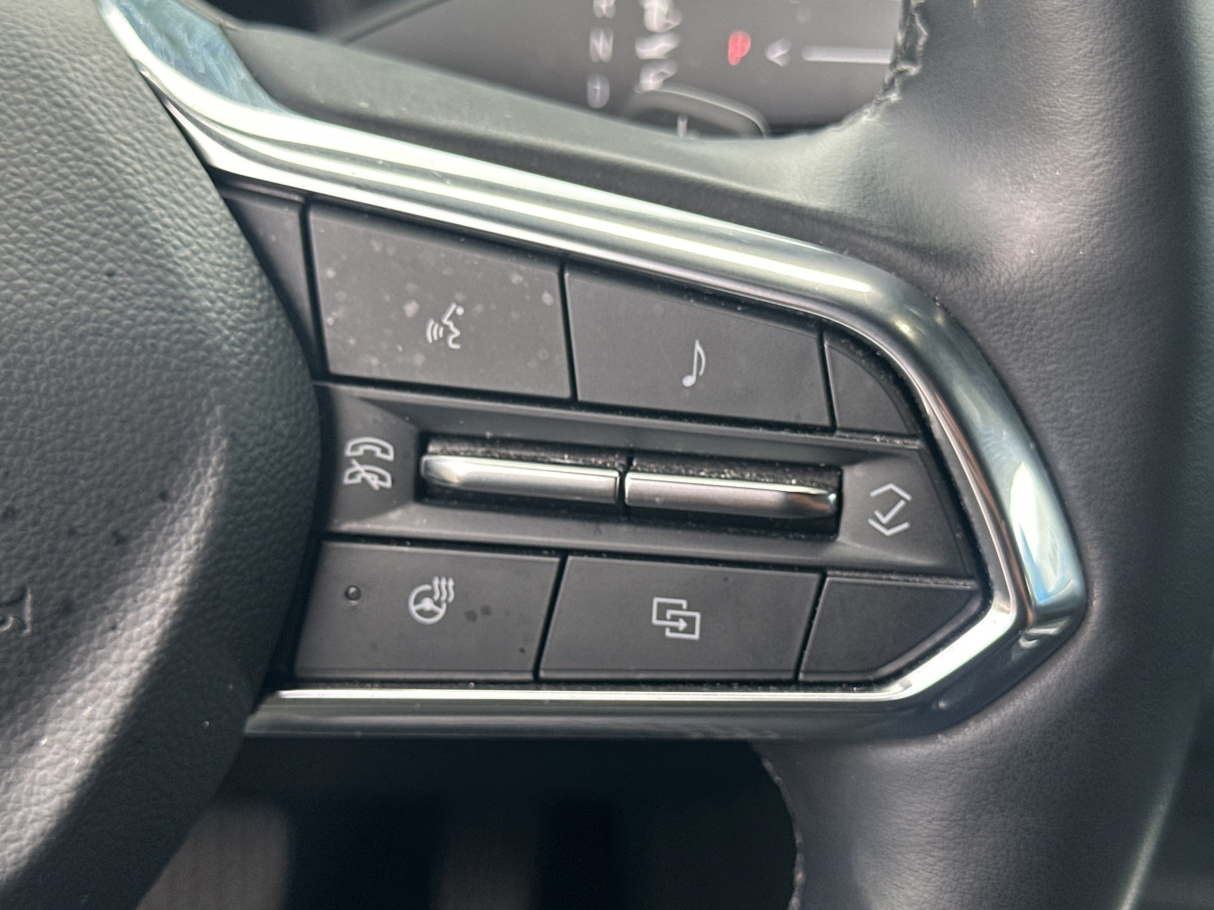 2025 Chevrolet Equinox LT - Photo 25
