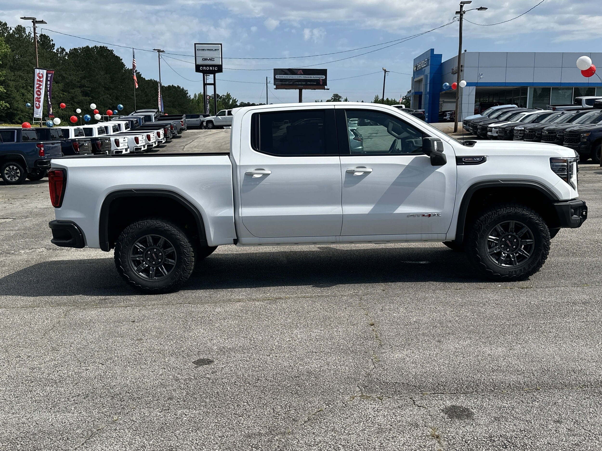 2025 Gmc Sierra 1500 AT4X photo 2