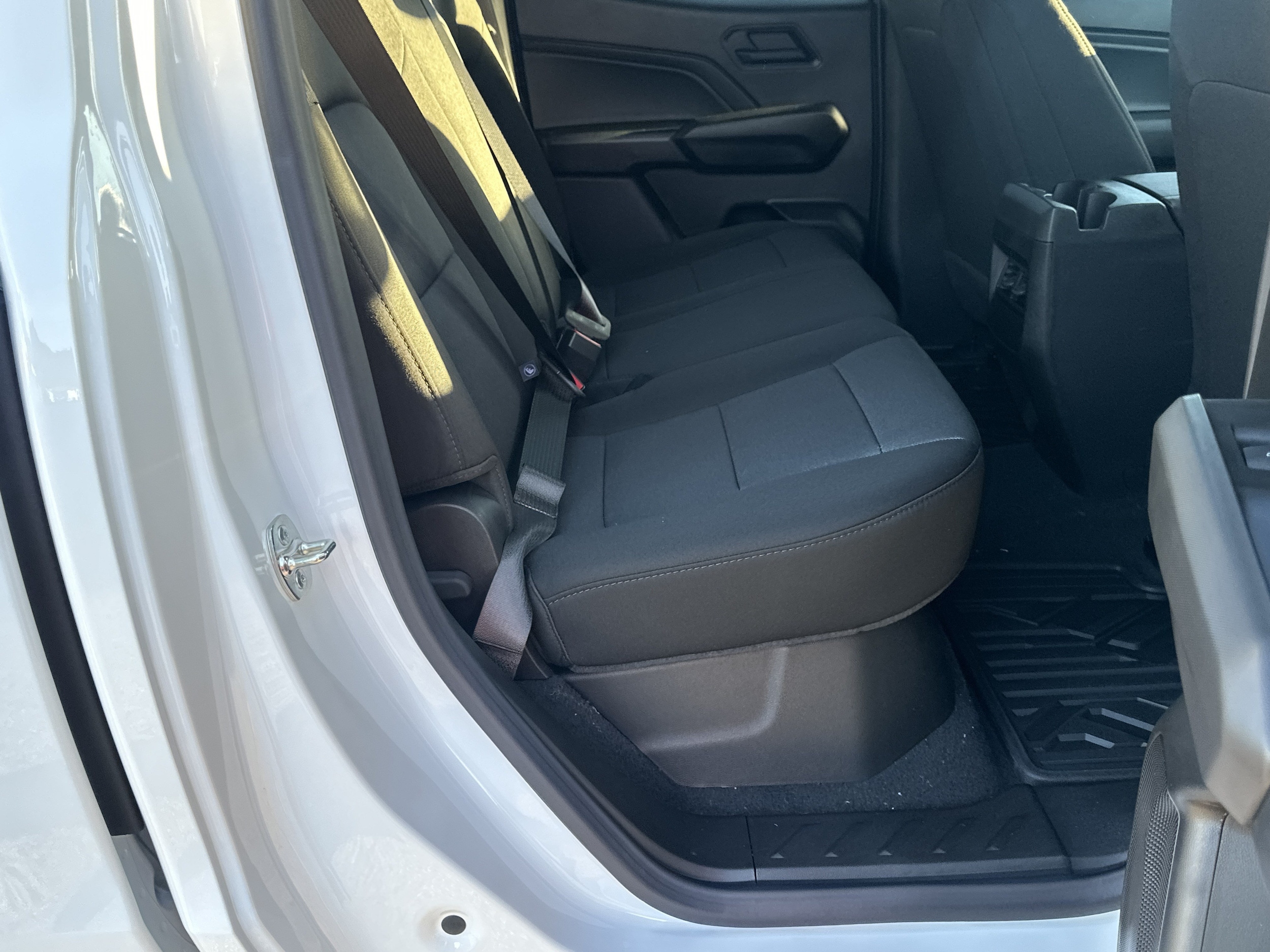 2026 Chevrolet Colorado Trail Boss - Photo 15