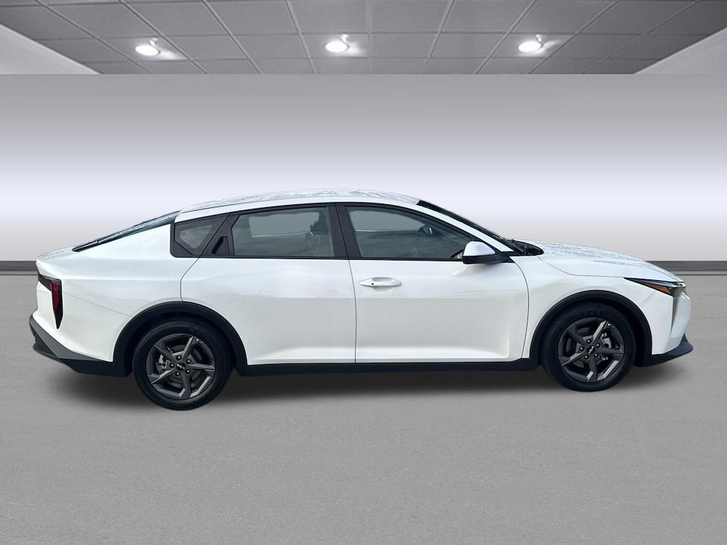 Used 2025 Kia K4 LXS