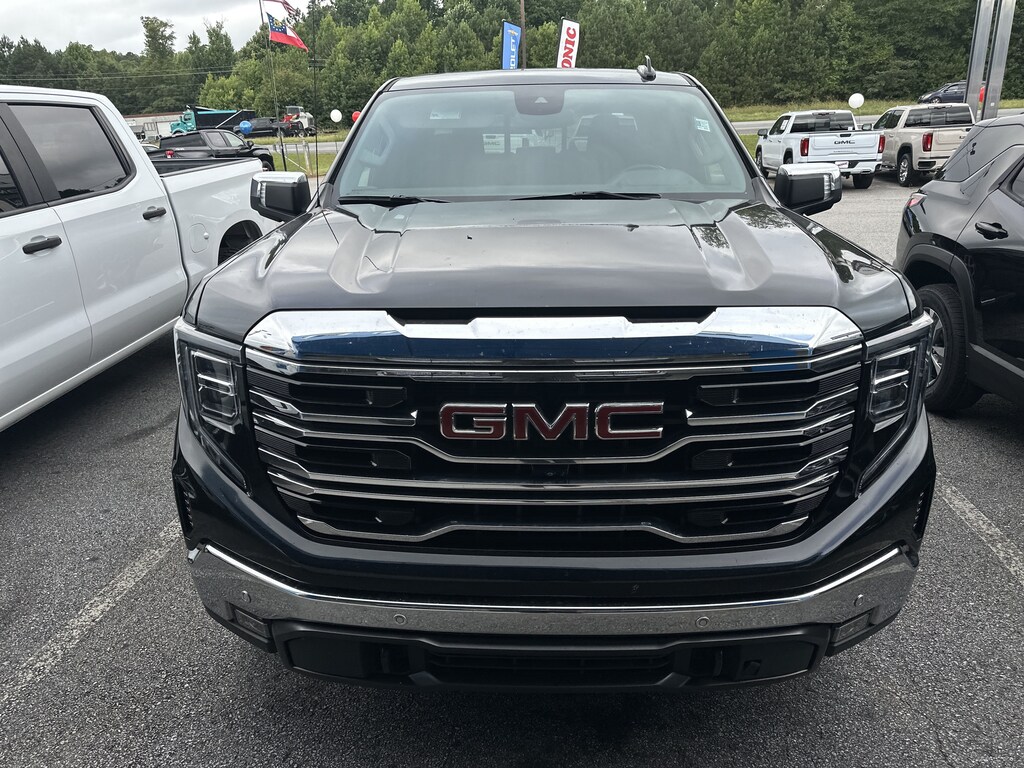 Used 2022 GMC Sierra 1500 SLT Truck
