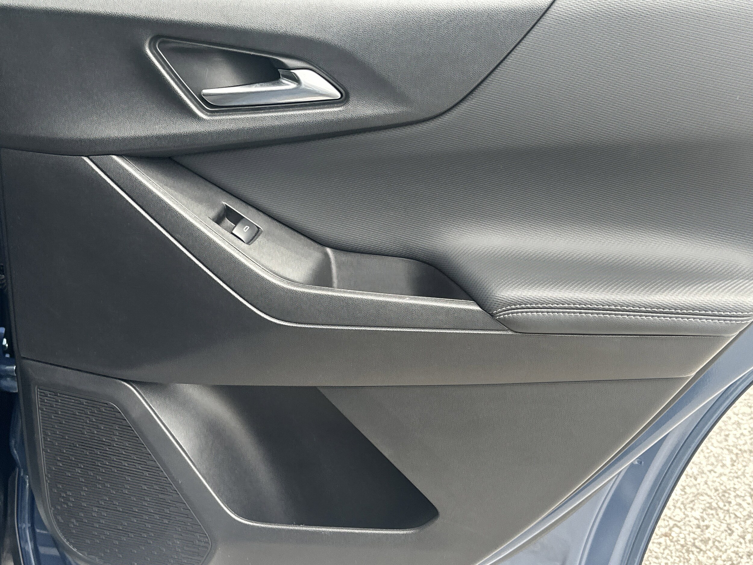 2025 Chevrolet Equinox LT - Photo 16