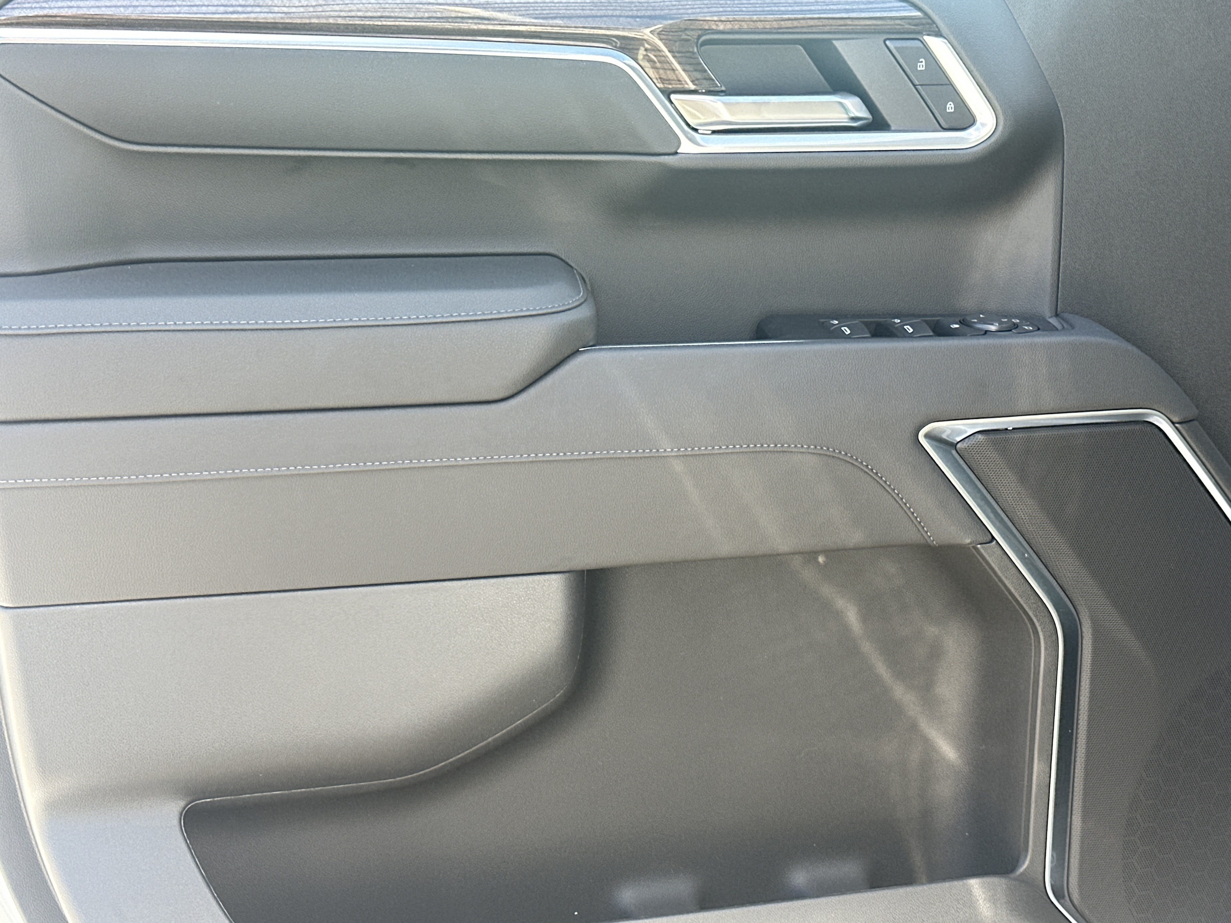 2026 Chevrolet Silverado 1500 RST - Photo 10