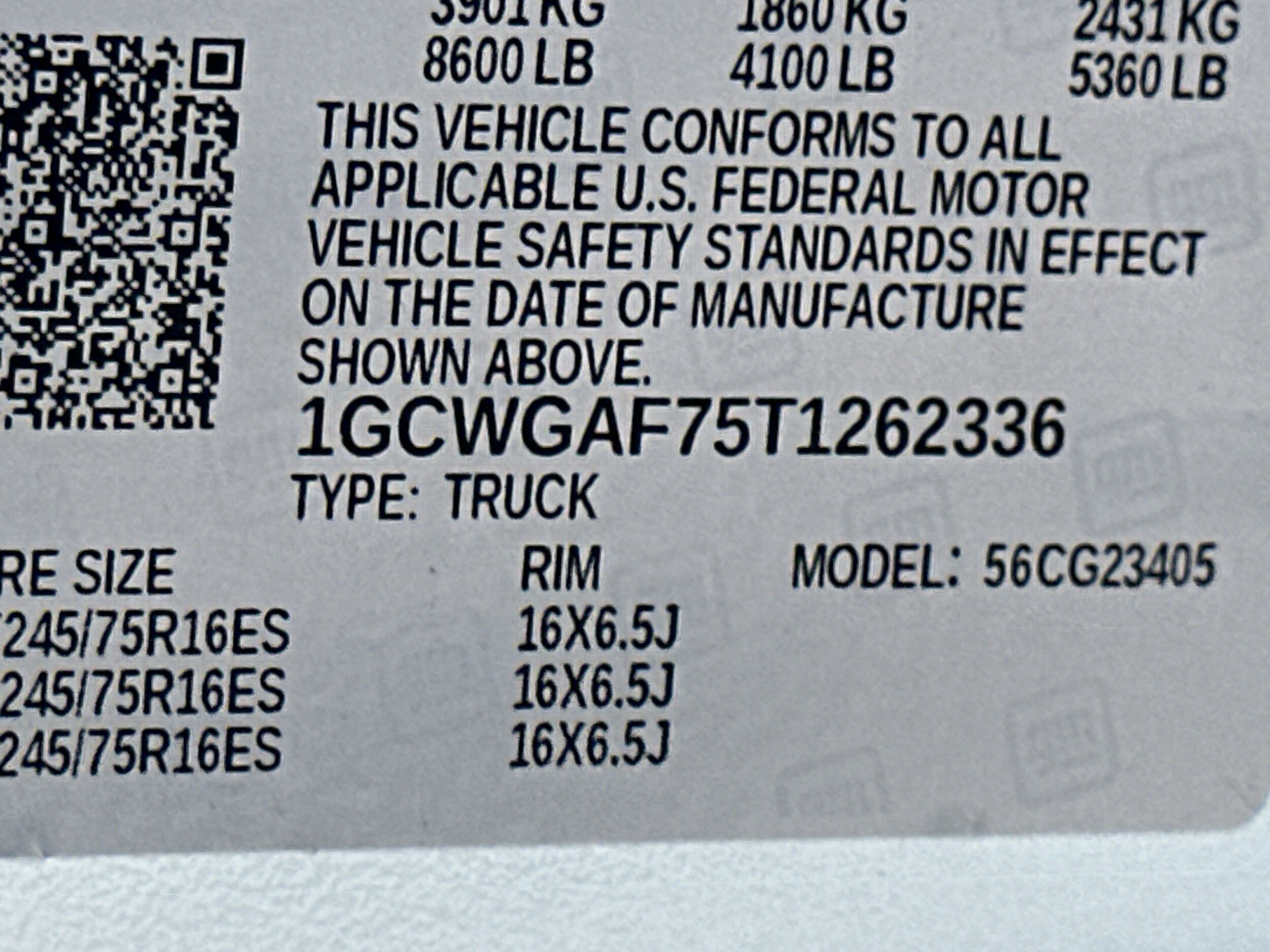 2026 Chevrolet Express Cargo Work Van - Photo 24