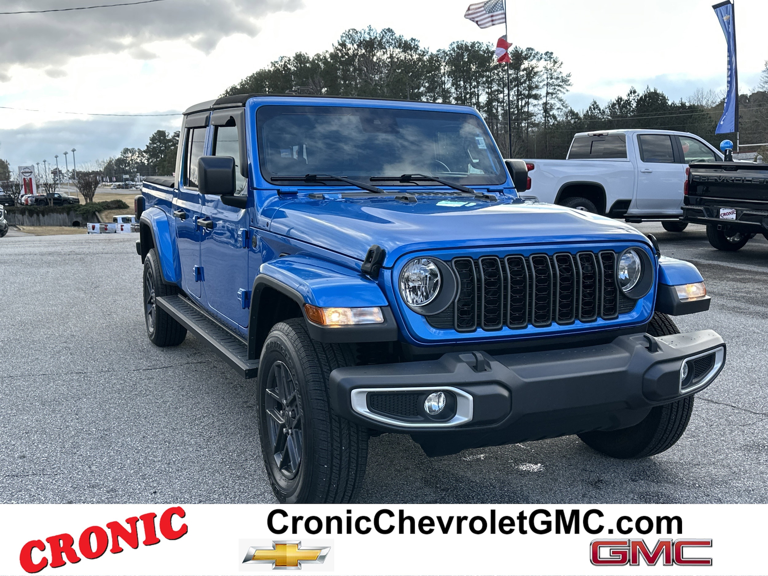 2024 Jeep Gladiator Sport S's photo