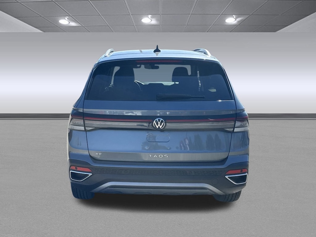 Used 2025 Volkswagen Taos SE