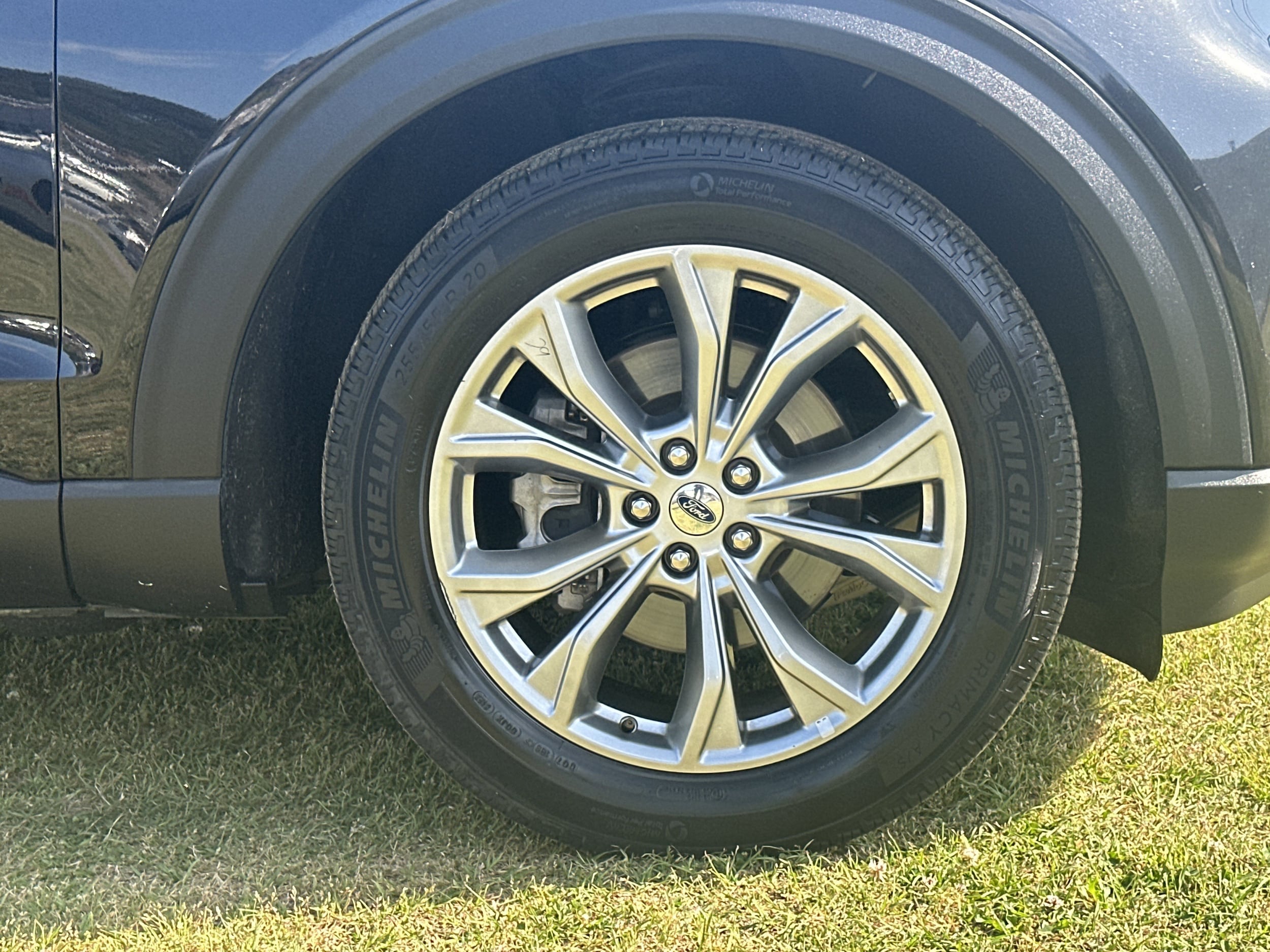 2024 Ford Explorer Limited - Photo 12