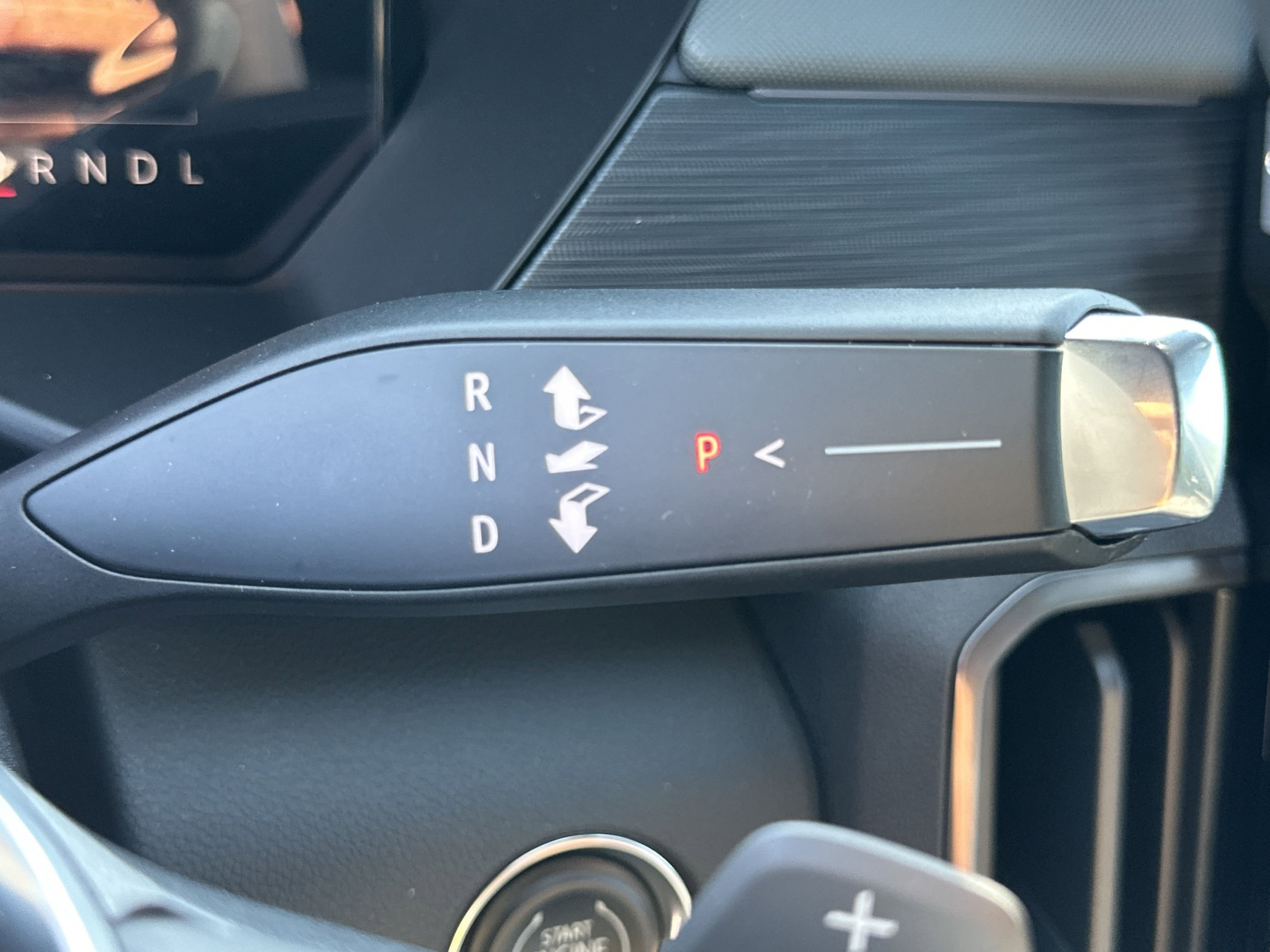 2025 GMC Acadia AT4 - Photo 31