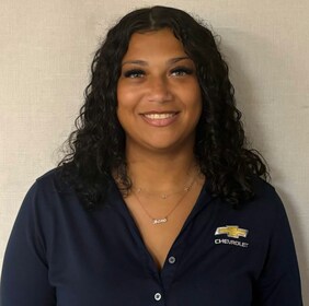 Staff member Samantha Bell from ID_76fe7975217e