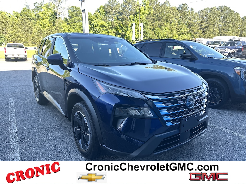 Used 2024 Nissan Rogue SV