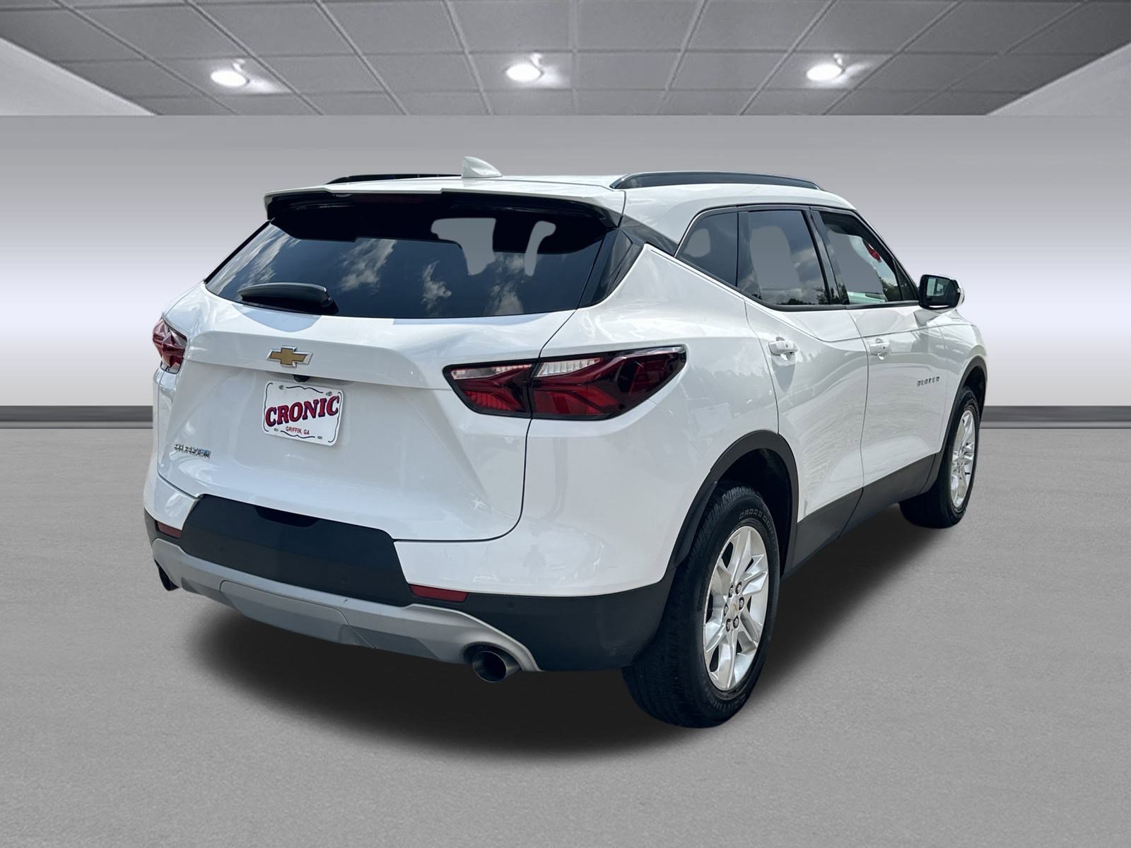 2022 Chevrolet Blazer 2LT photo 2
