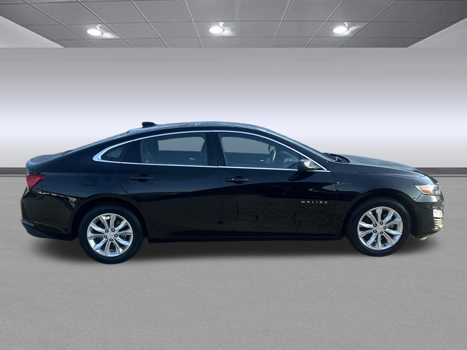 Used 2024 Chevrolet Malibu 1LT with VIN 1G1ZD5ST8RF219856 for sale in Griffin, GA