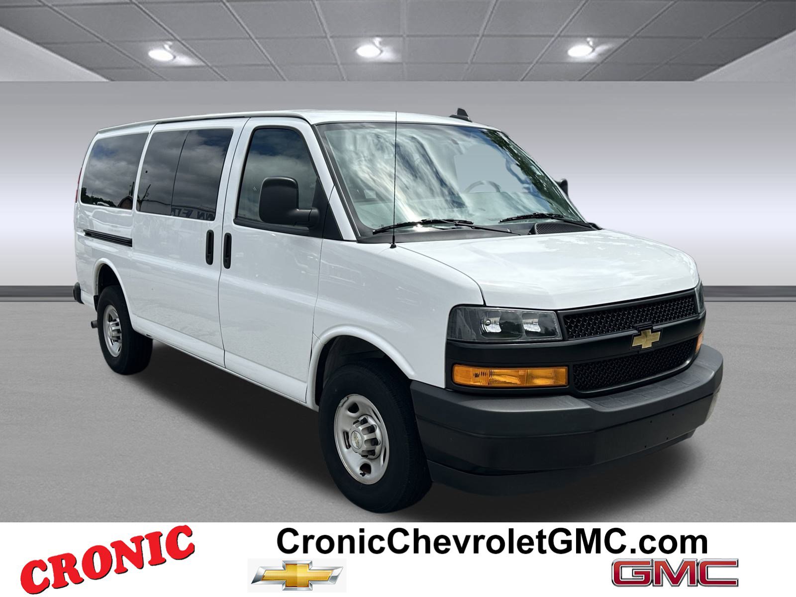 2023 Chevrolet Express Passenger 3500 1LS 12 Passenger