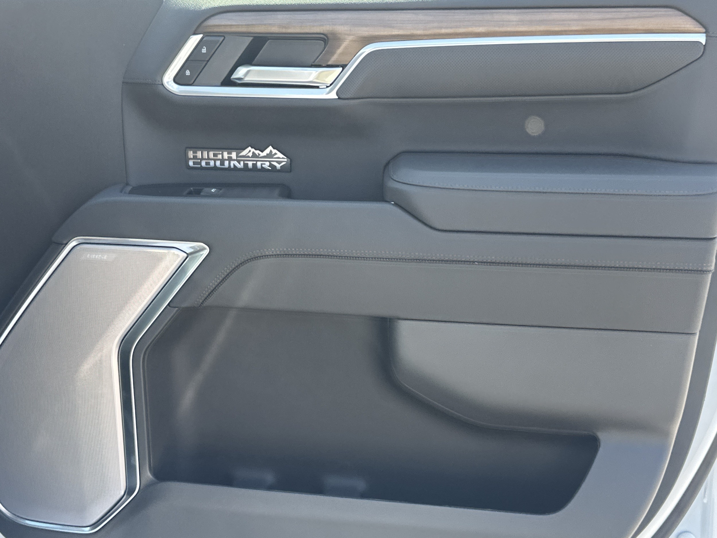 2026 Chevrolet Silverado 1500 High Country - Photo 14