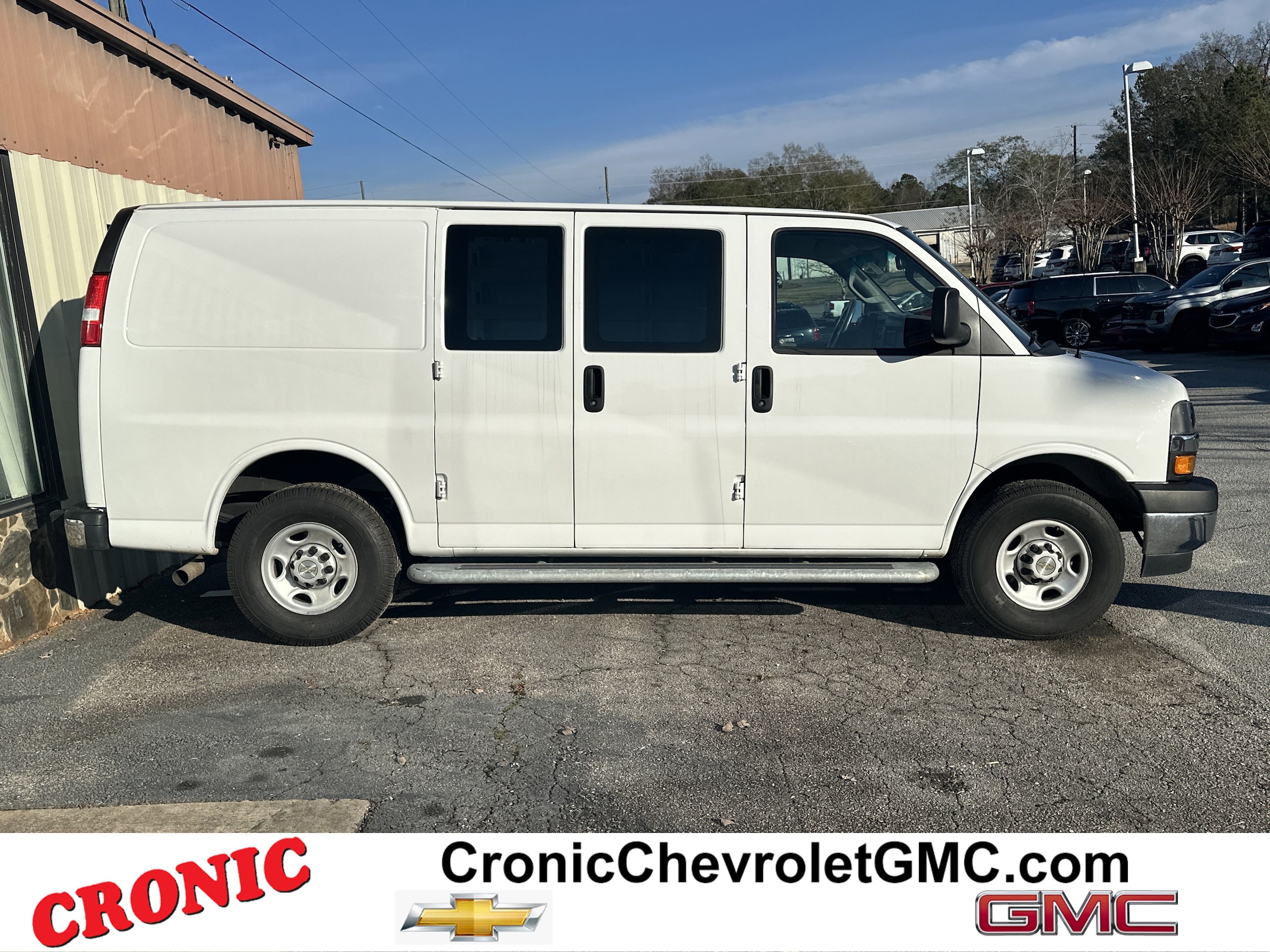2024 Chevrolet Express Cargo Work Van's photo
