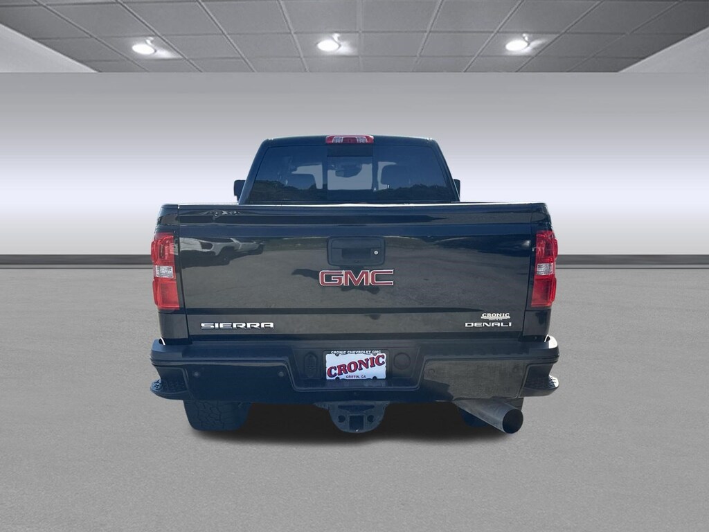 Used 2018 GMC Sierra 2500 HD Denali Truck
