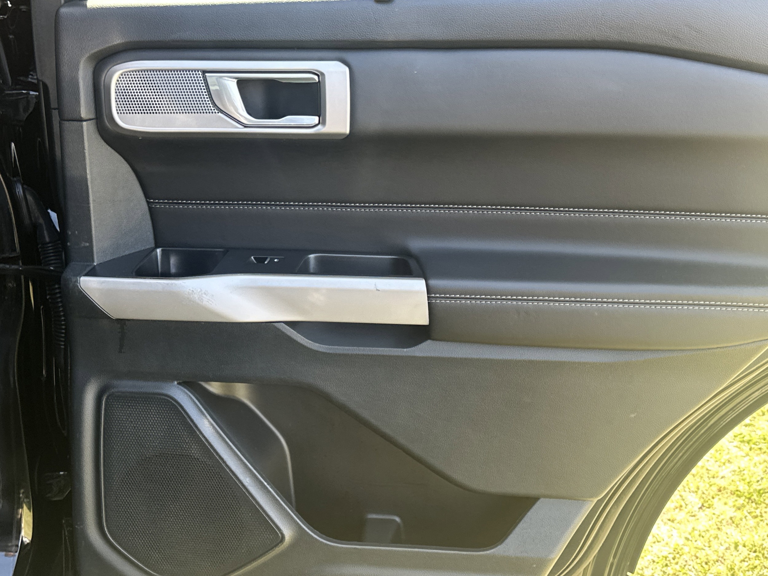 2024 Ford Explorer Limited - Photo 16