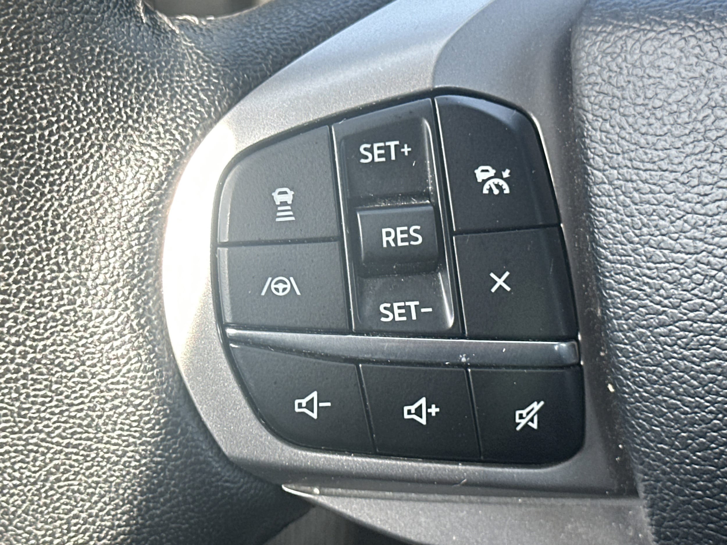 2024 Ford Explorer Limited - Photo 27