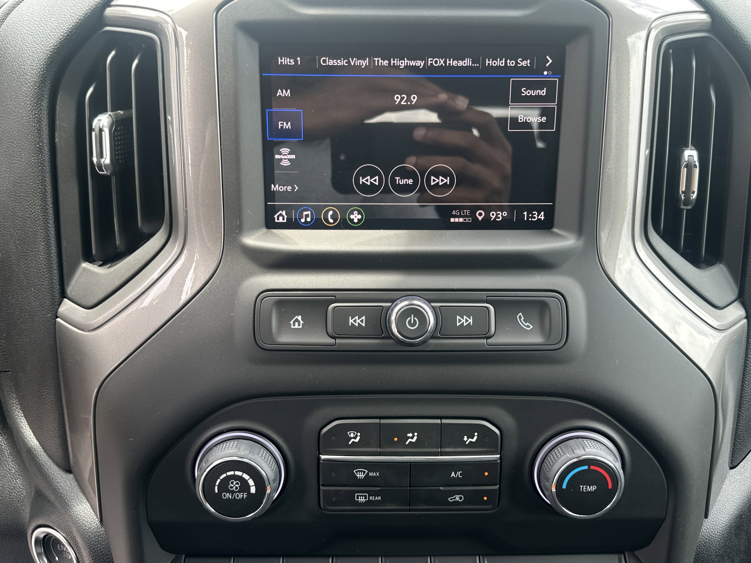 2026 Chevrolet Silverado 1500 Custom - Photo 27
