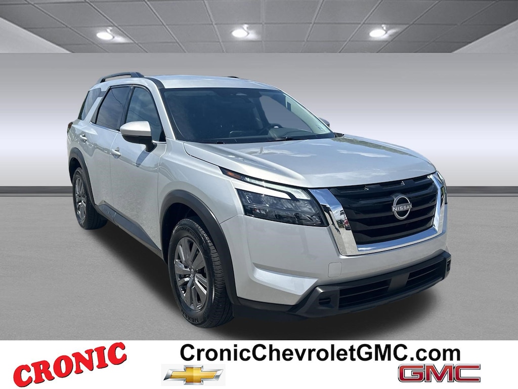 Used 2025 Nissan Pathfinder SV