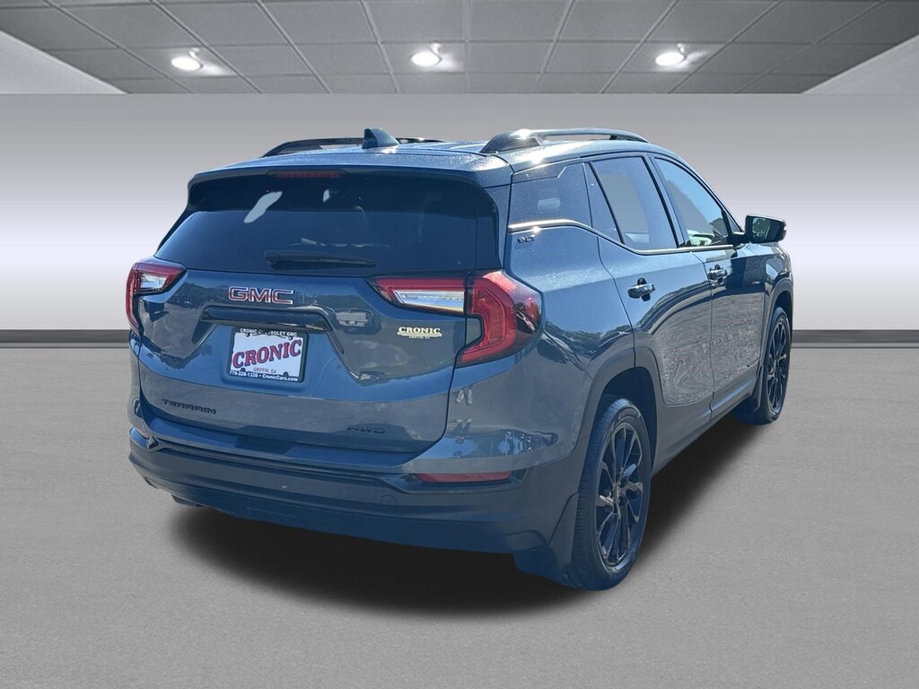 Used 2024 GMC Terrain SLT SUV