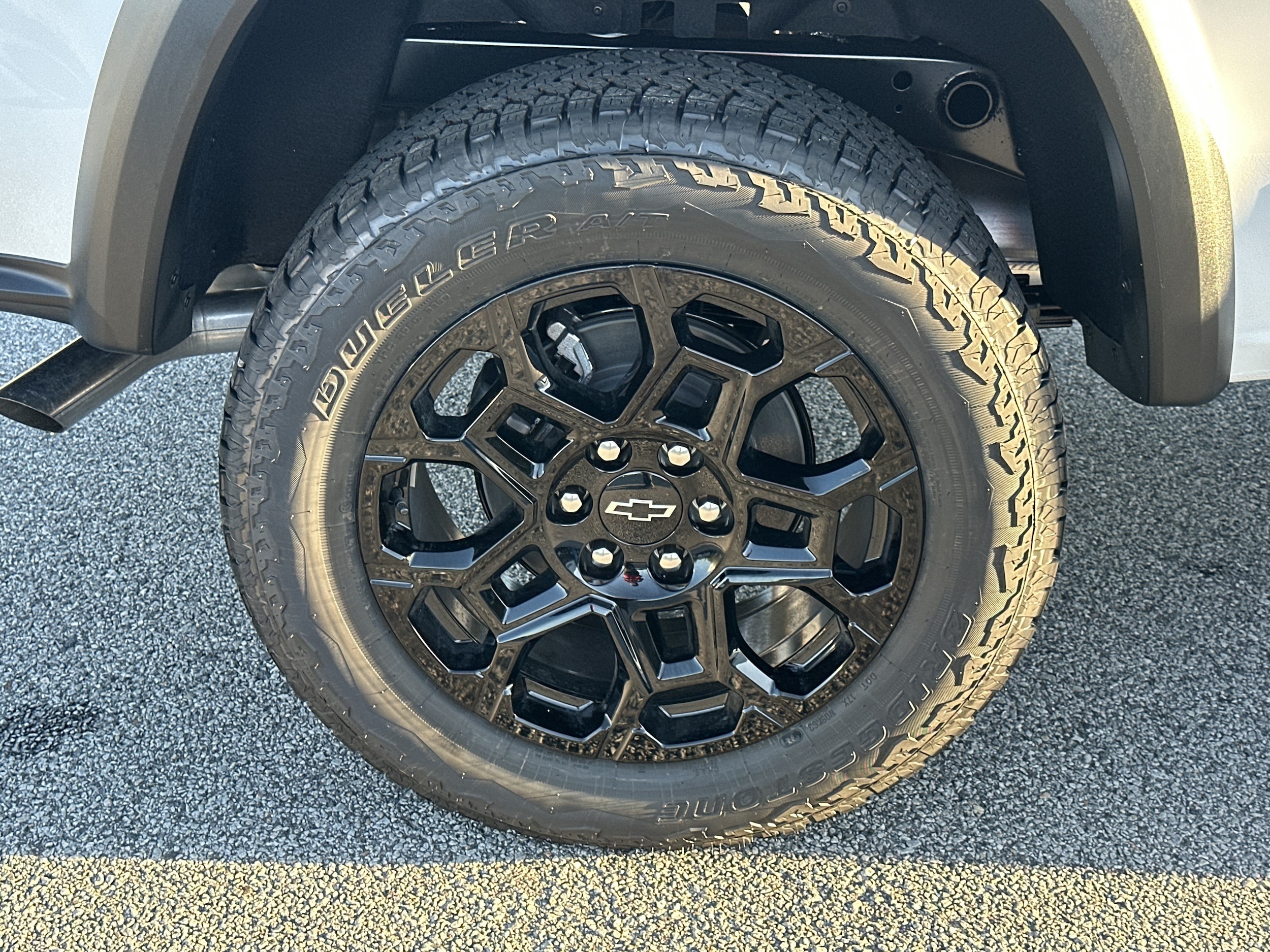 2026 Chevrolet Colorado Trail Boss - Photo 17