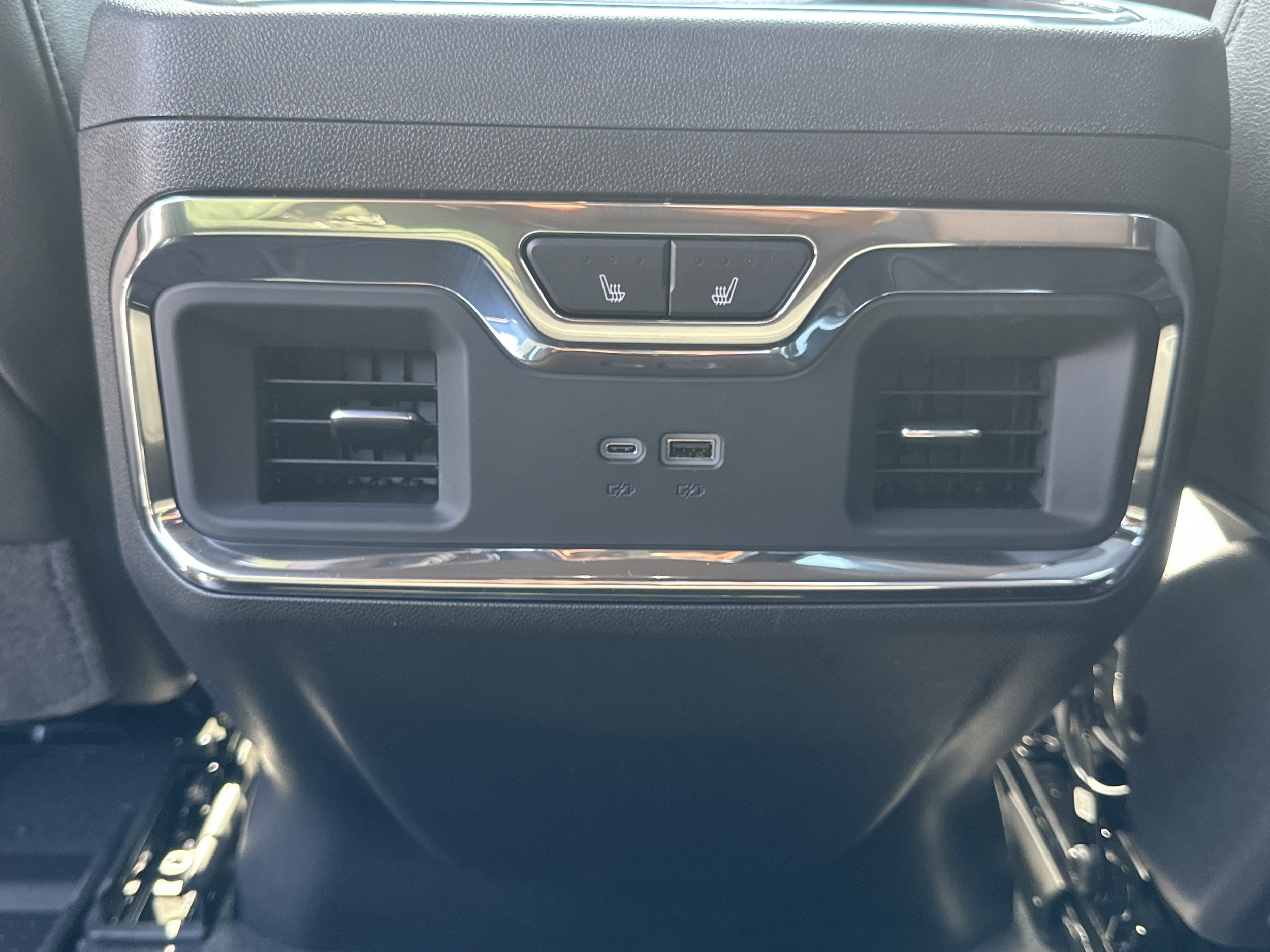 2026 Chevrolet Silverado 1500 High Country - Photo 24