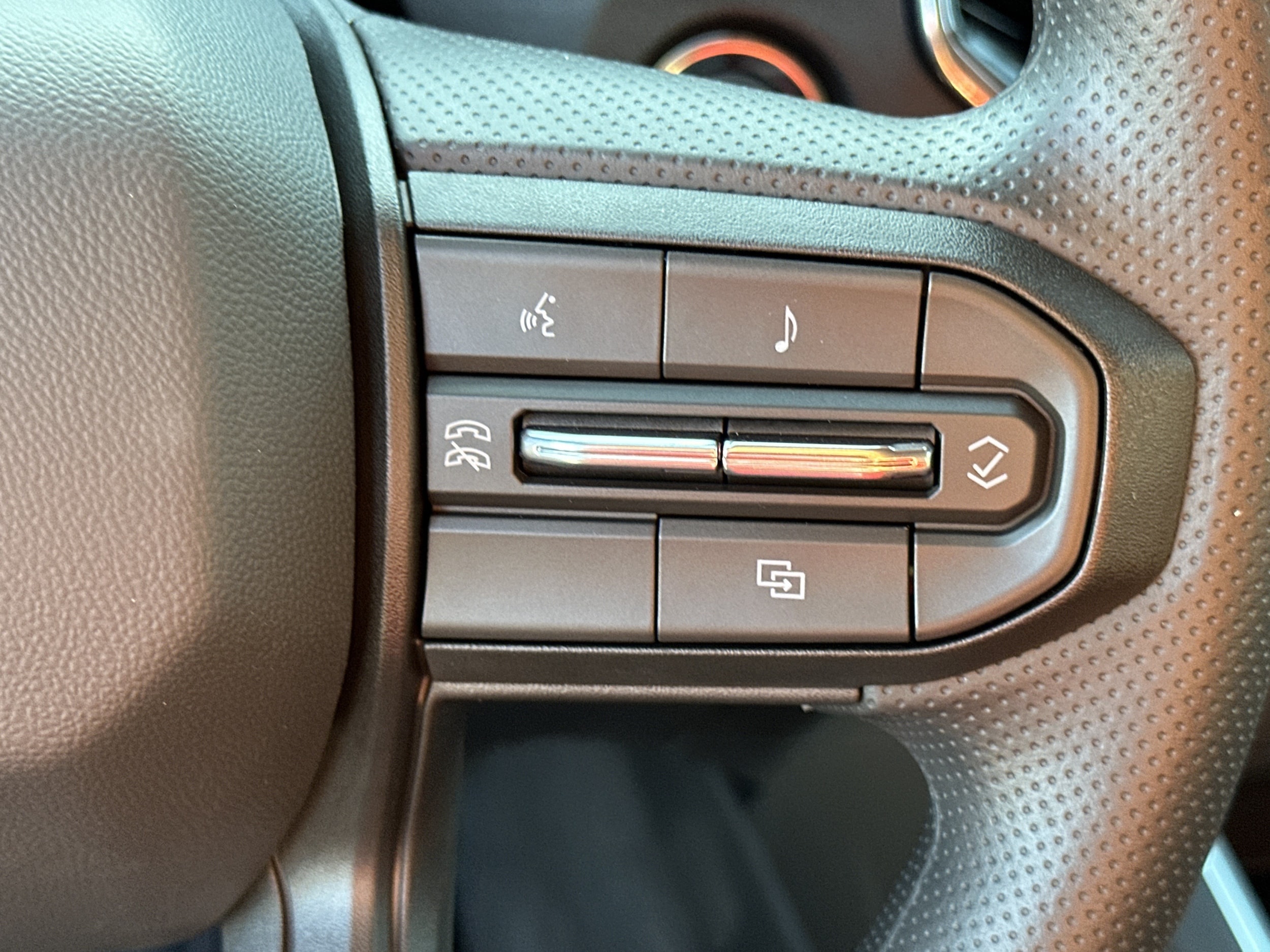 2026 Chevrolet Colorado Trail Boss - Photo 25