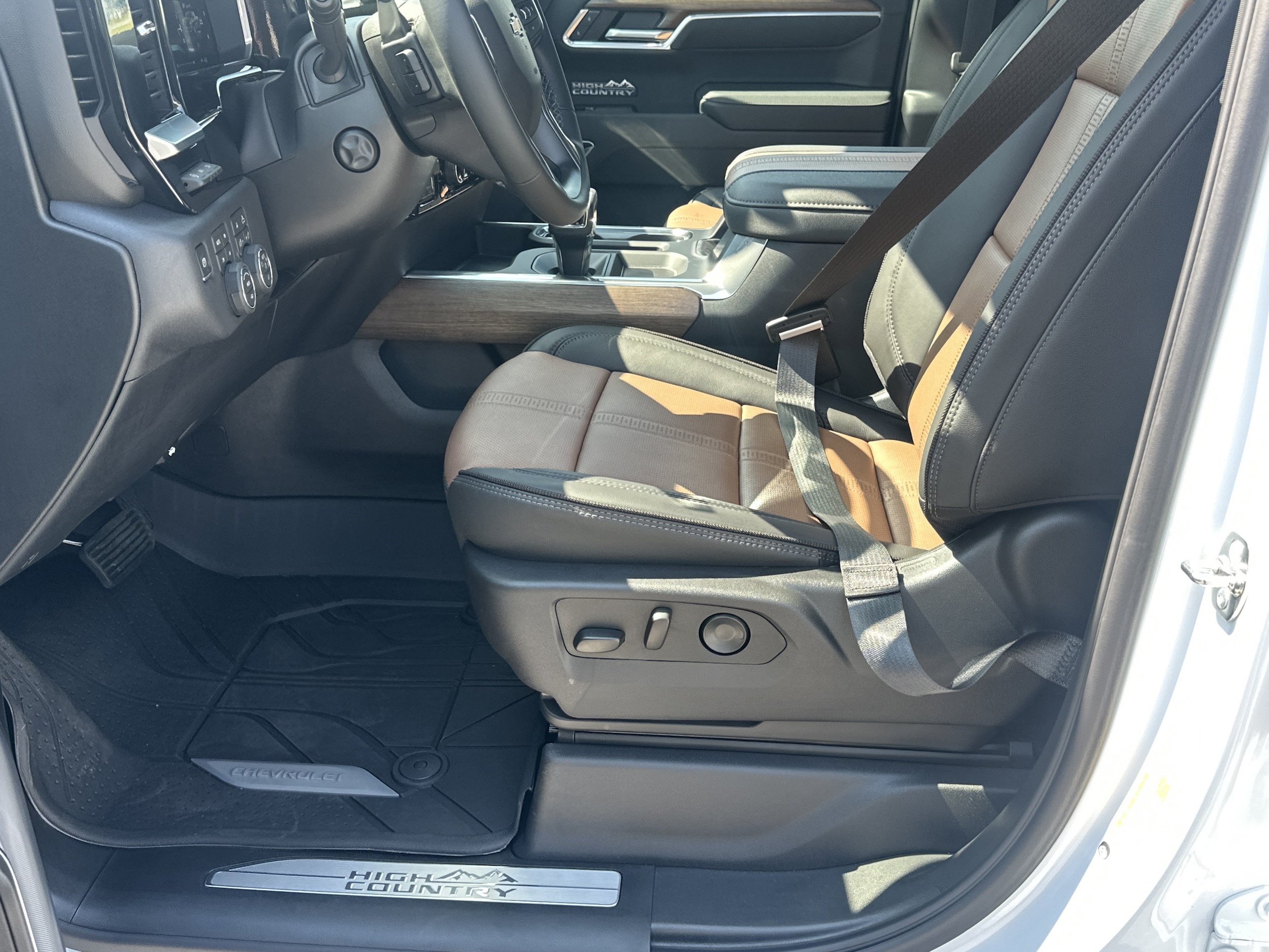 2026 Chevrolet Silverado 1500 High Country - Photo 9