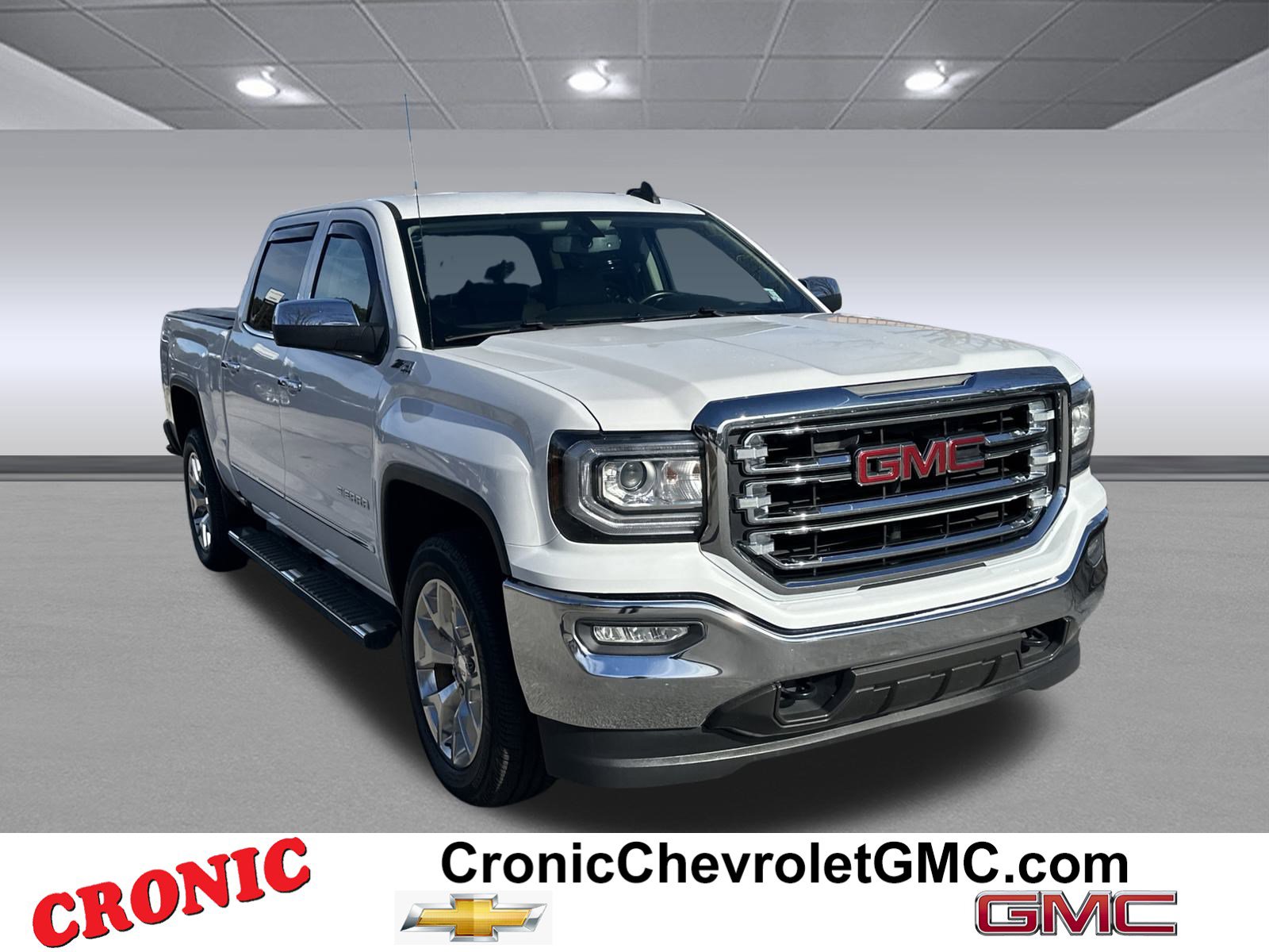 2017 GMC Sierra SLT's photo