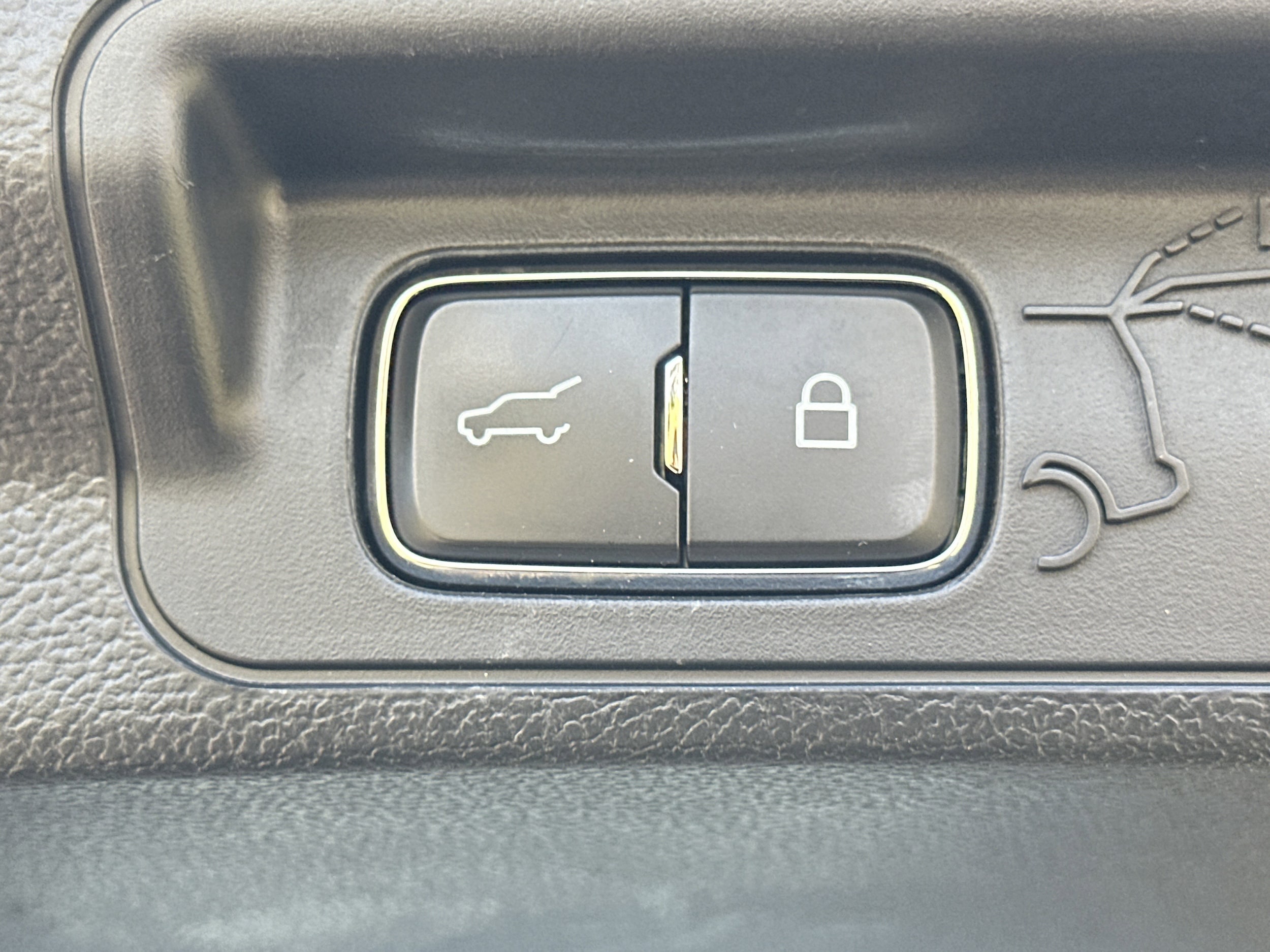 2024 Ford Explorer Limited - Photo 19