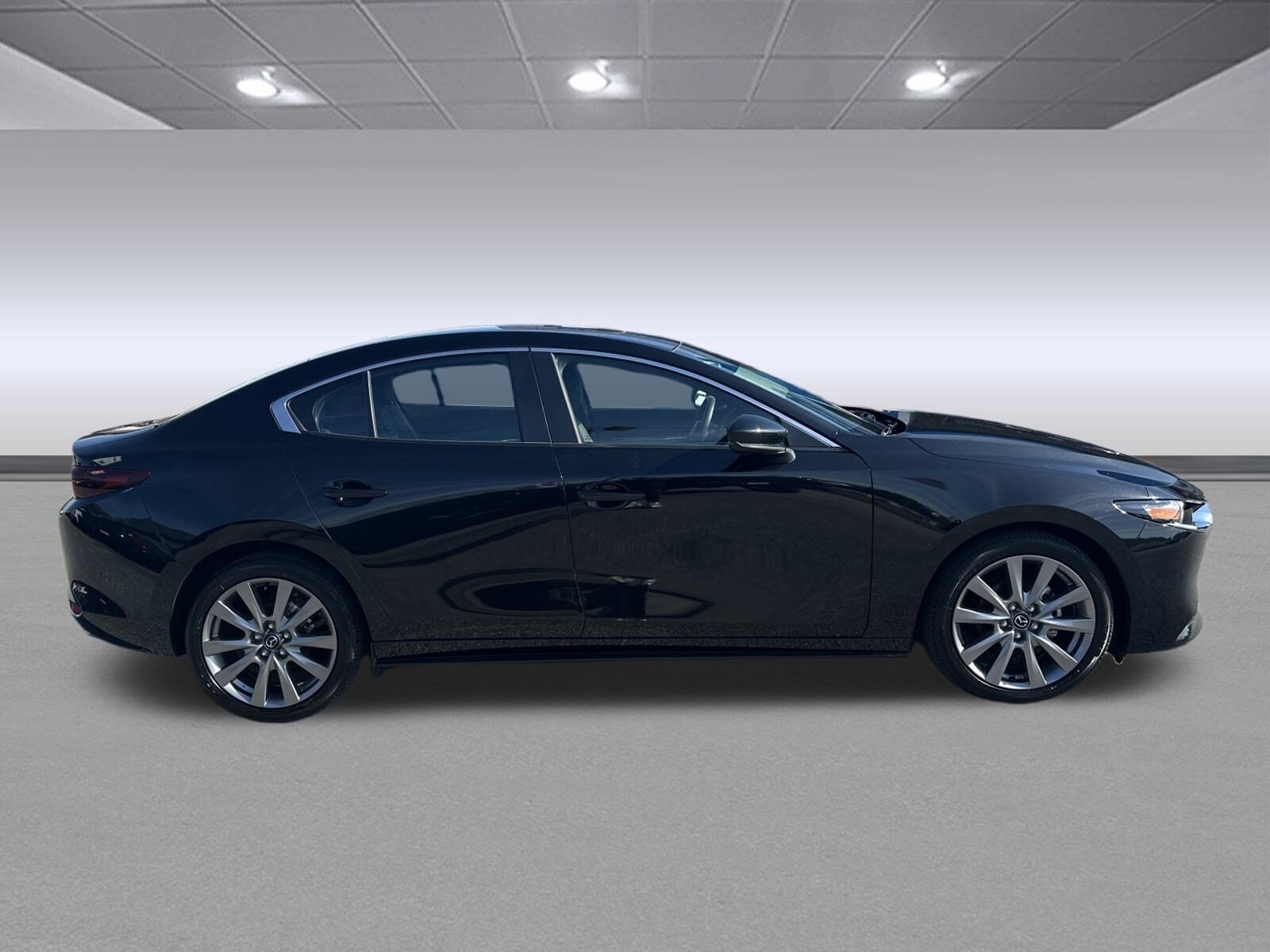 2025 Mazda Mazda3 Sedan 2.5 s Preferred photo 2