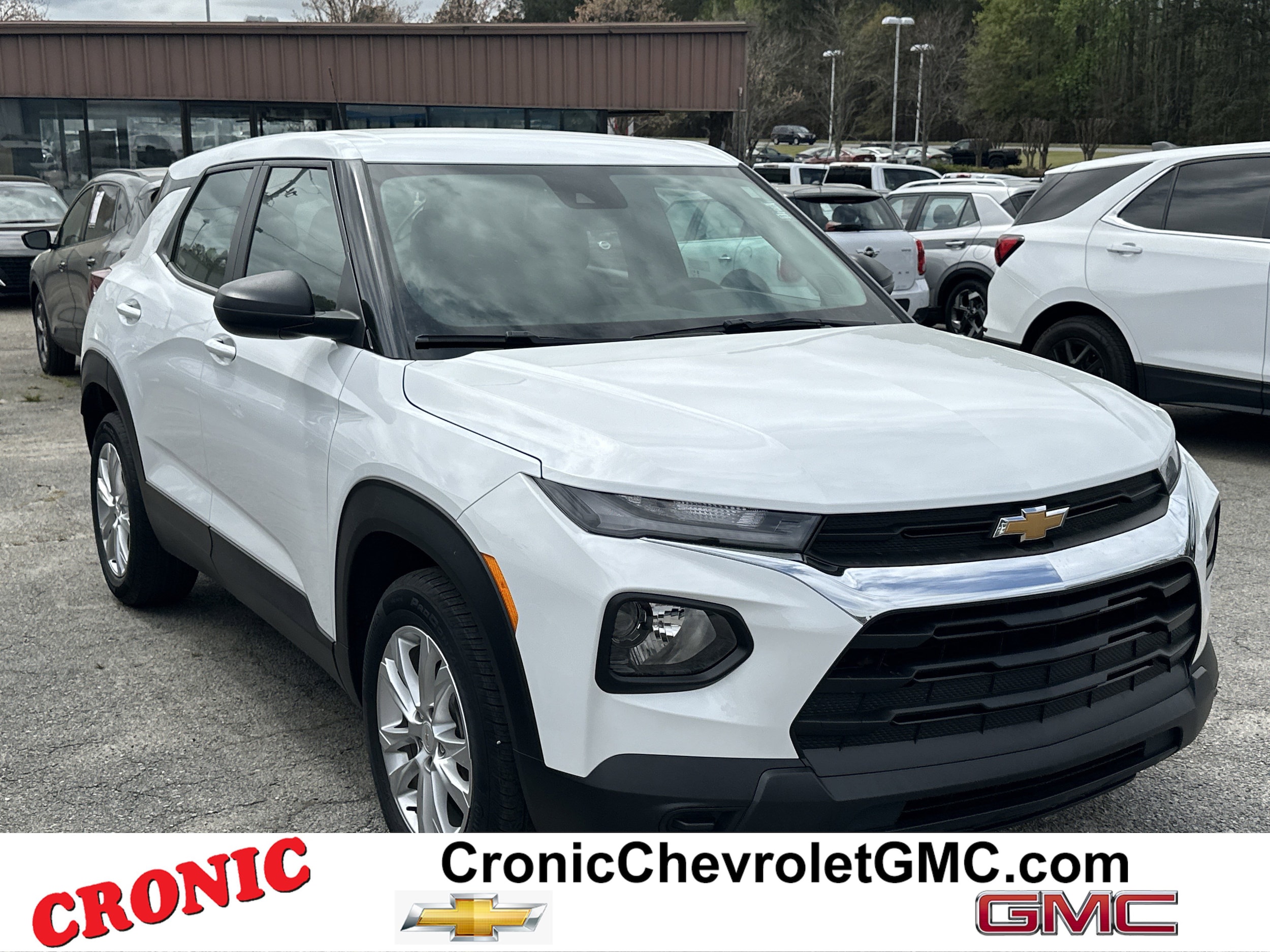 Summit White 2023 Chevrolet Trailblazer LS FWD SUV / Crossover Front-Wheel Drive Automatic