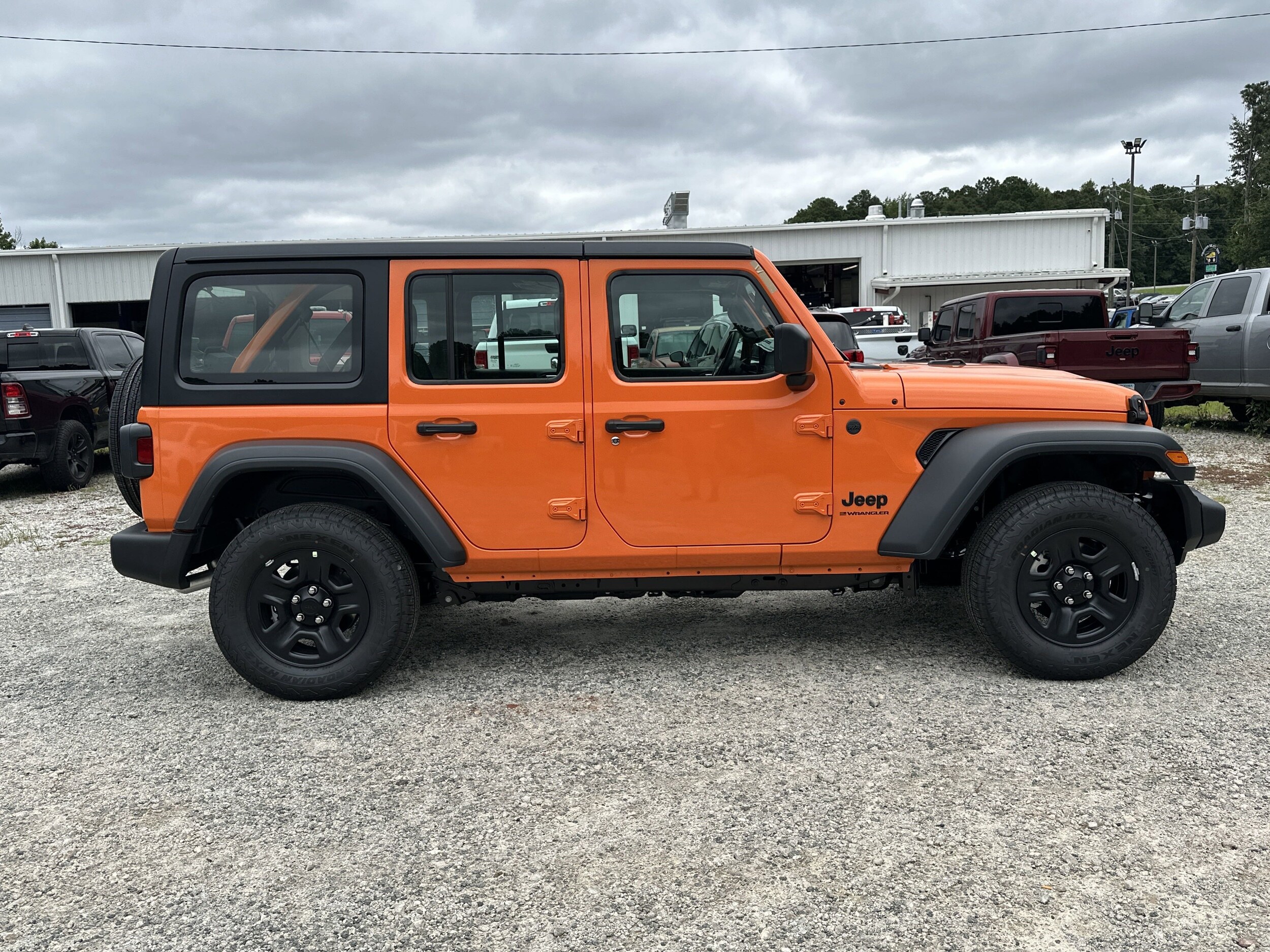 2025 Jeep Wrangler Sport photo 2
