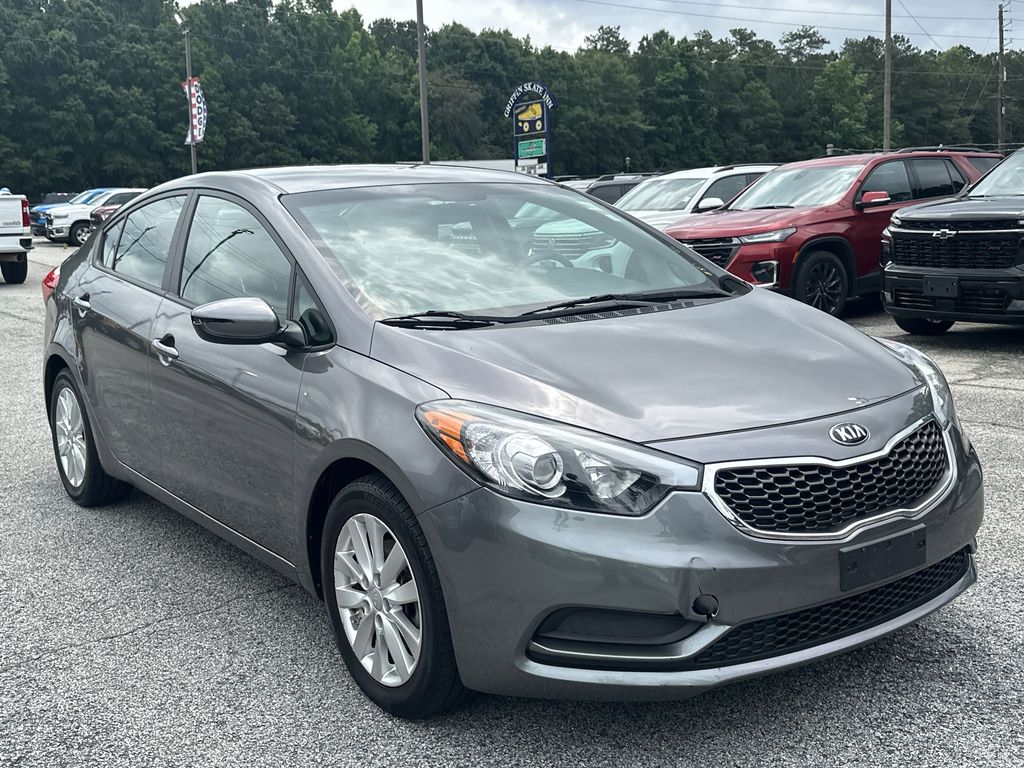 2016 Kia Forte LX AT's photo