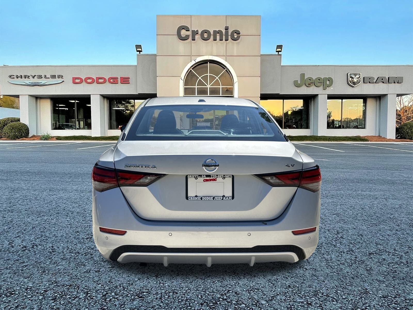 2023 Nissan Sentra SV photo 4