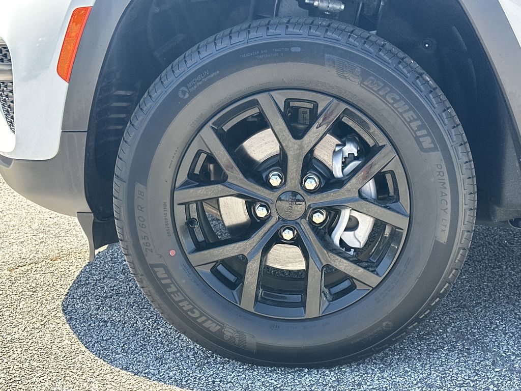 2025 Jeep Grand Cherokee Altitude - Photo 11