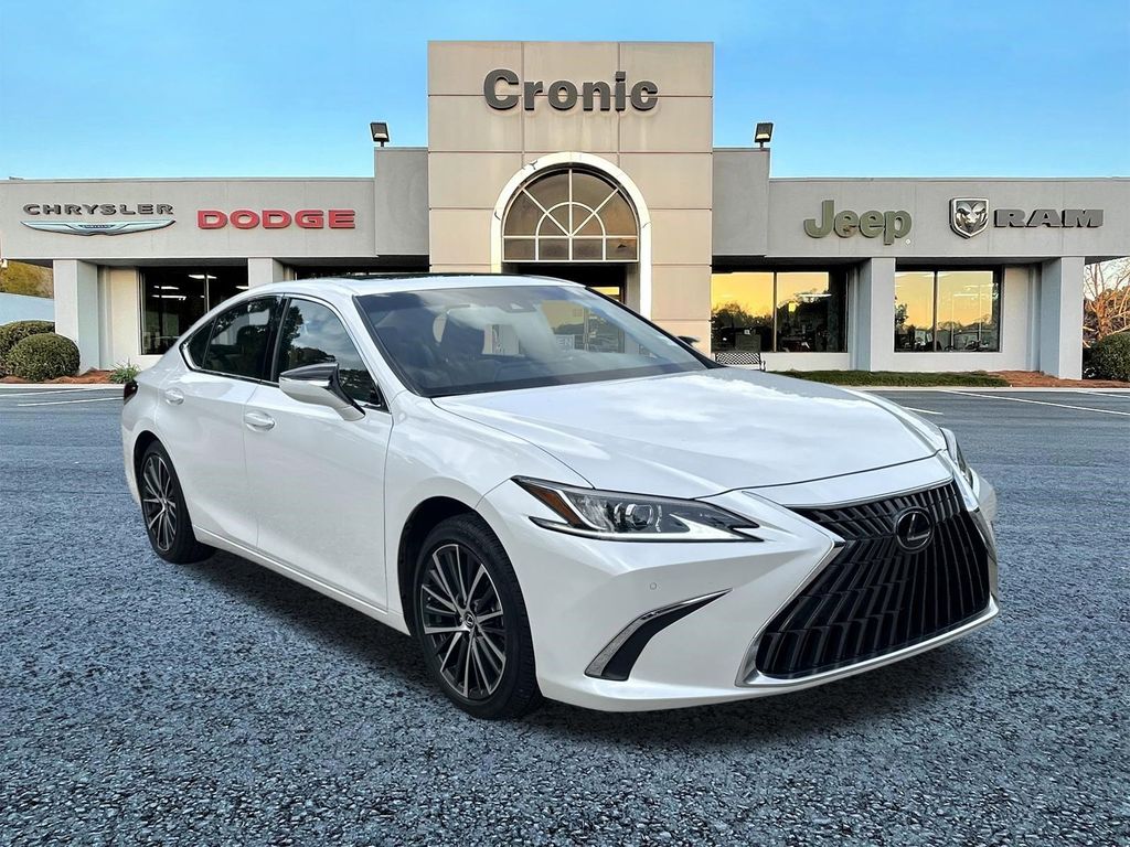 2025 Lexus ES 350 350's photo
