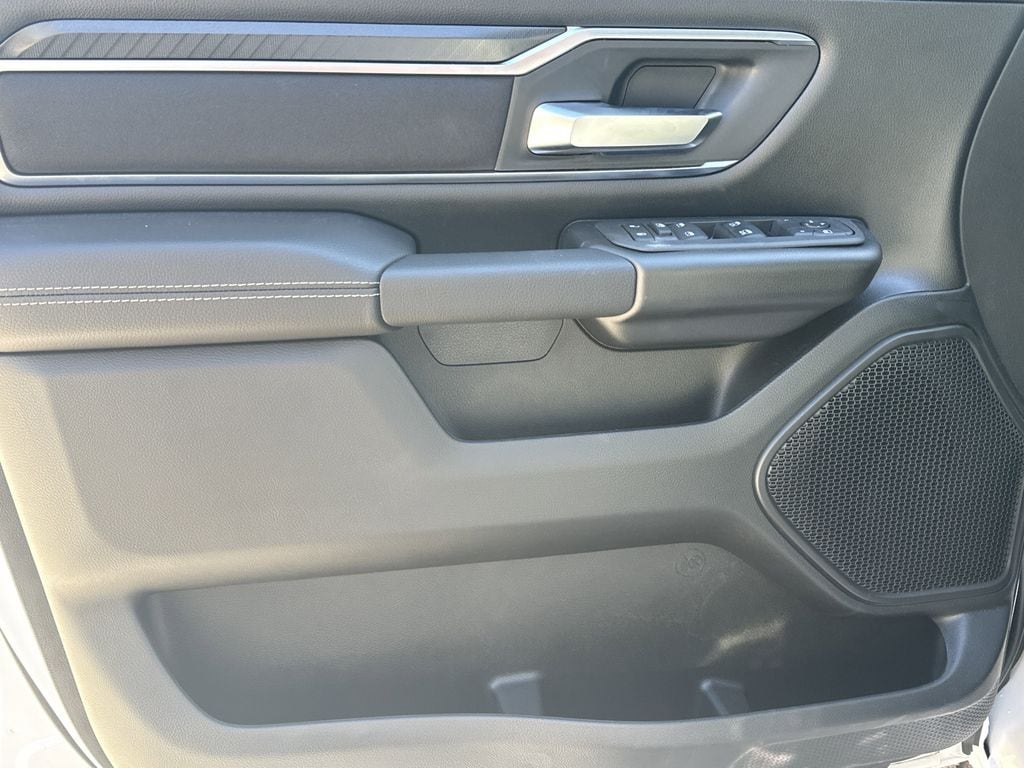 2026 RAM 1500 Big Horn/Lone Star - Photo 8