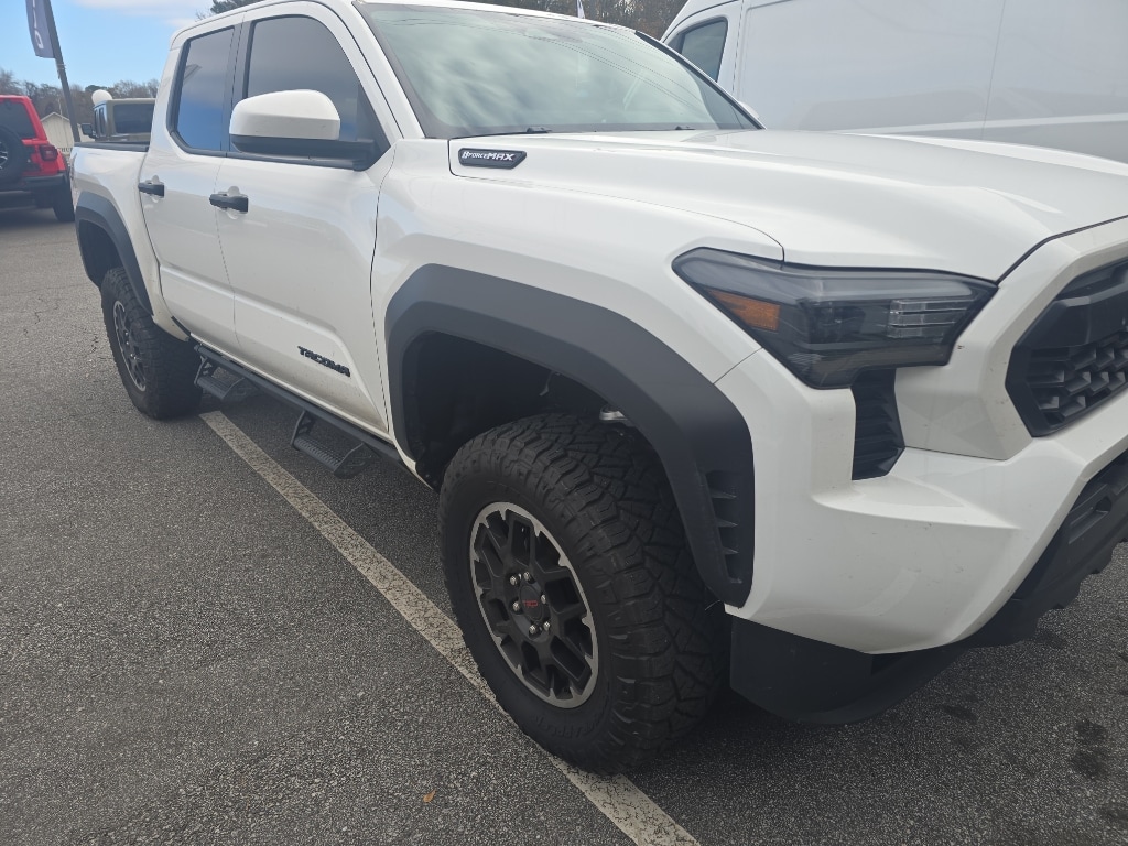 2025 Toyota Tacoma TRD Off Road's photo