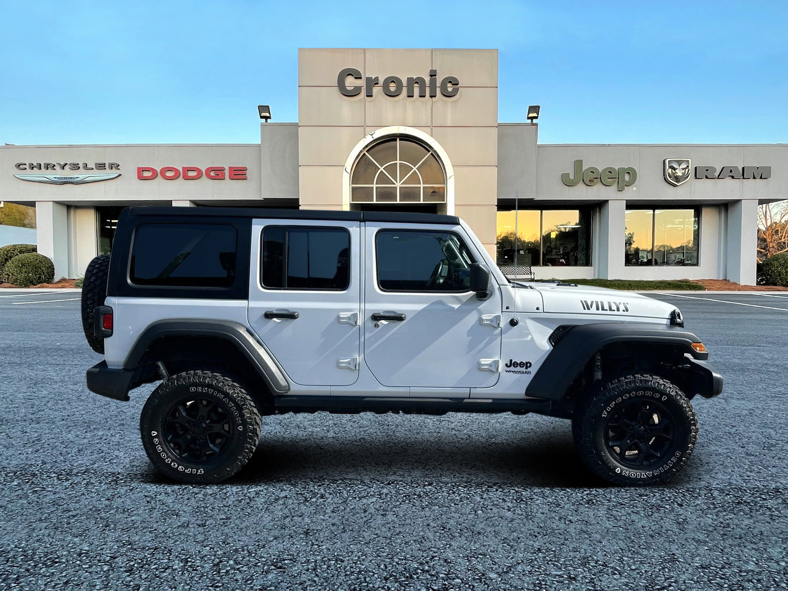 Used 2022 Jeep Wrangler Unlimited Willys with VIN 1C4HJXDG9NW121288 for sale in Griffin, GA