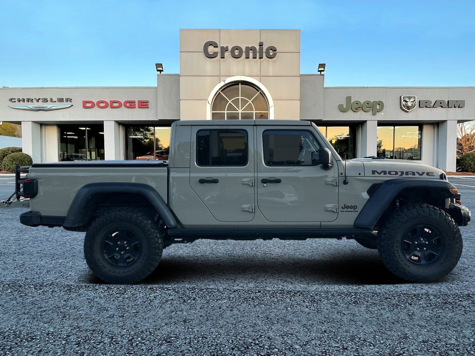 Used 2020 Jeep Gladiator Mojave with VIN 1C6JJTEG6LL202828 for sale in Griffin, GA