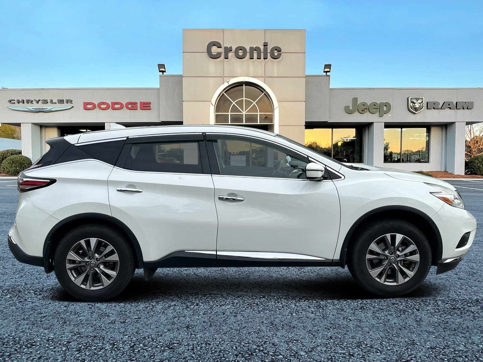 Used 2017 Nissan Murano S with VIN 5N1AZ2MG9HN203962 for sale in Griffin, GA